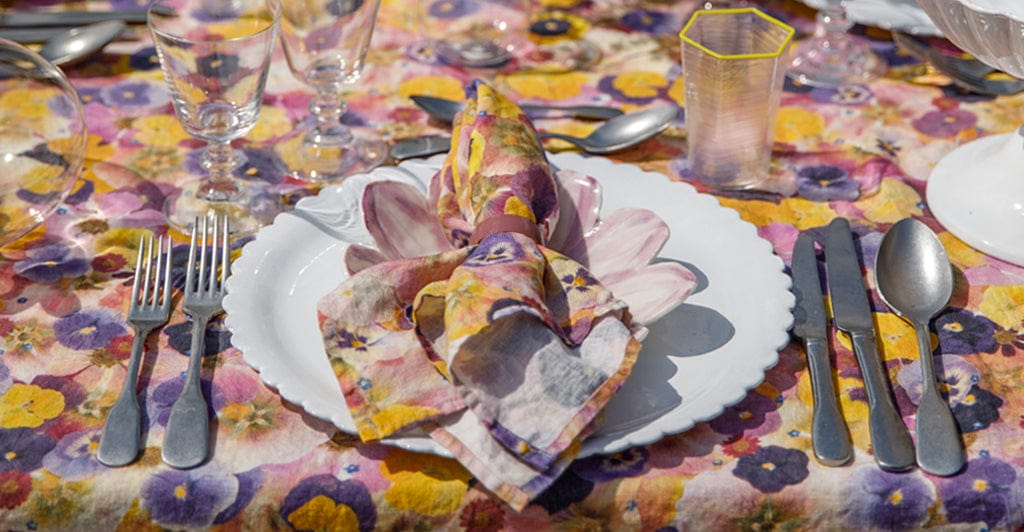 'Le Marché aux Fleurs' Linen Napkin in Multicolours, 50x50cm