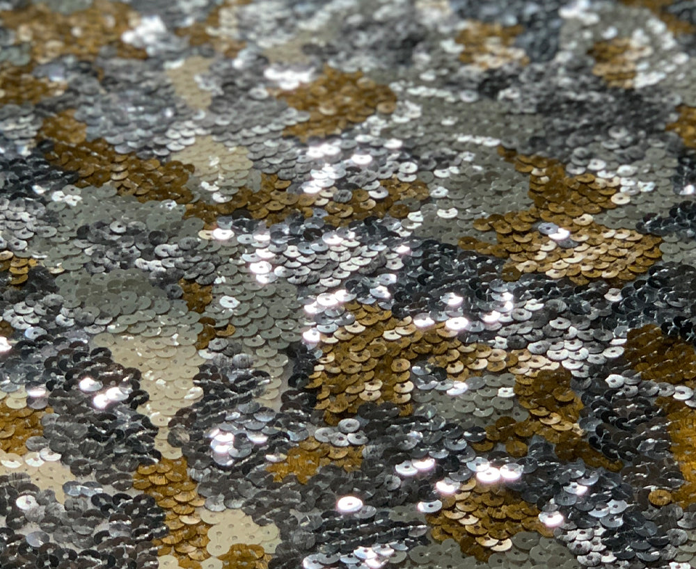 S&B Couture: 'London Plane' Sequin Table Gown in Gold, Silver and White