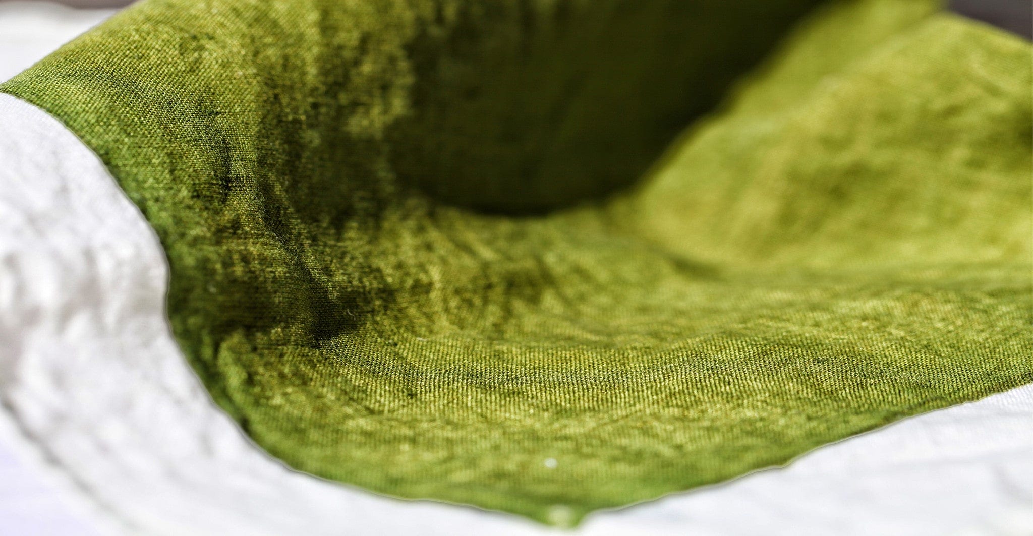 Full Field Linen Napkin in Avocado Green, 50x50cm
