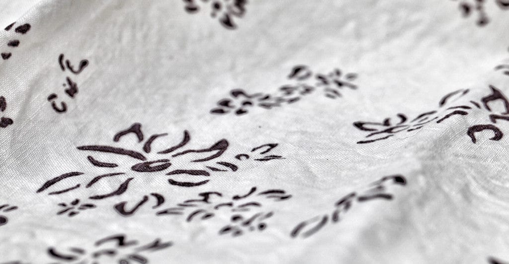 Bernadette's Hand Stamped Falling Flower Linen Tablecloth in Grape Purple