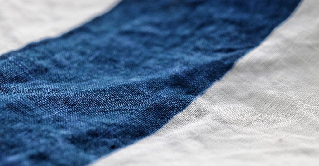 Cornice Linen Tablecloth in Midnight Blue