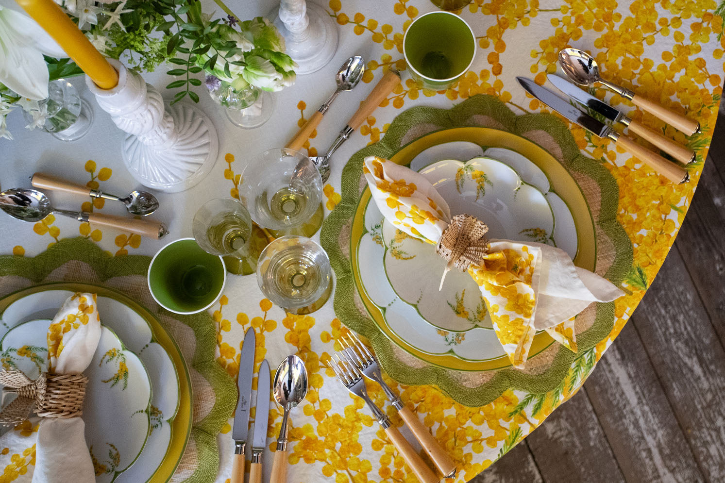 How to Set the Perfect Easter Table