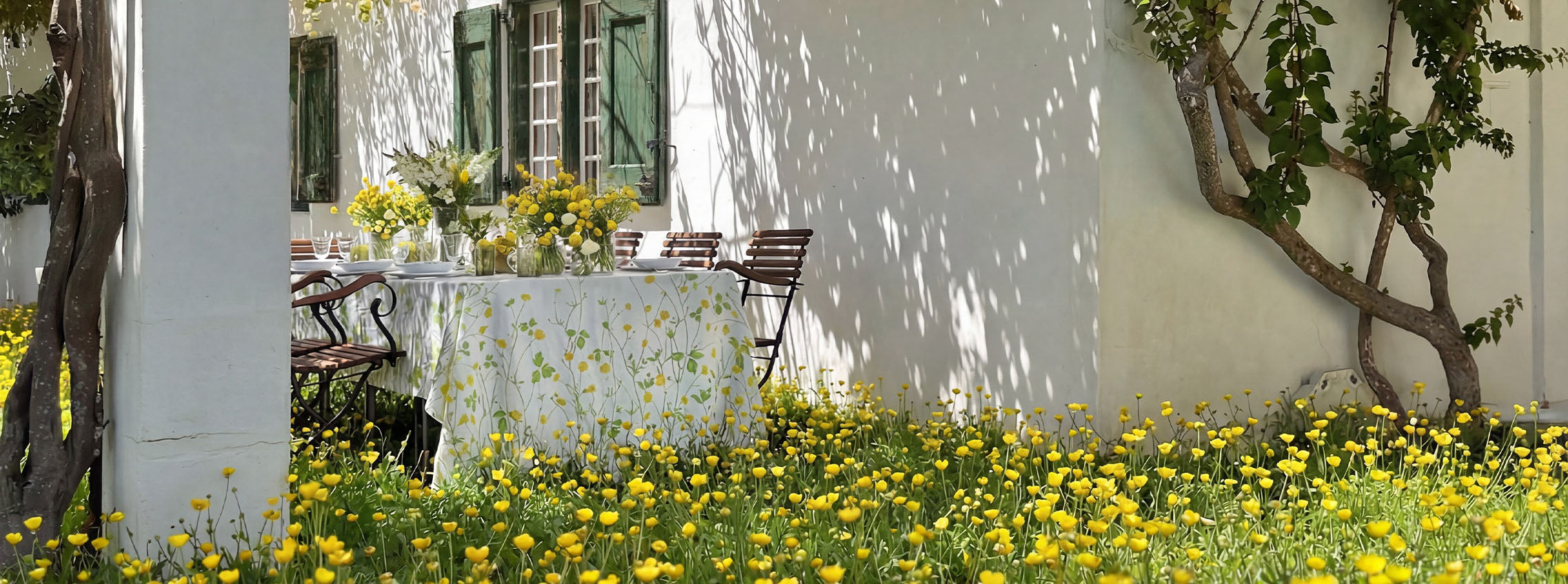 Buttercup Outdoor Tablescape