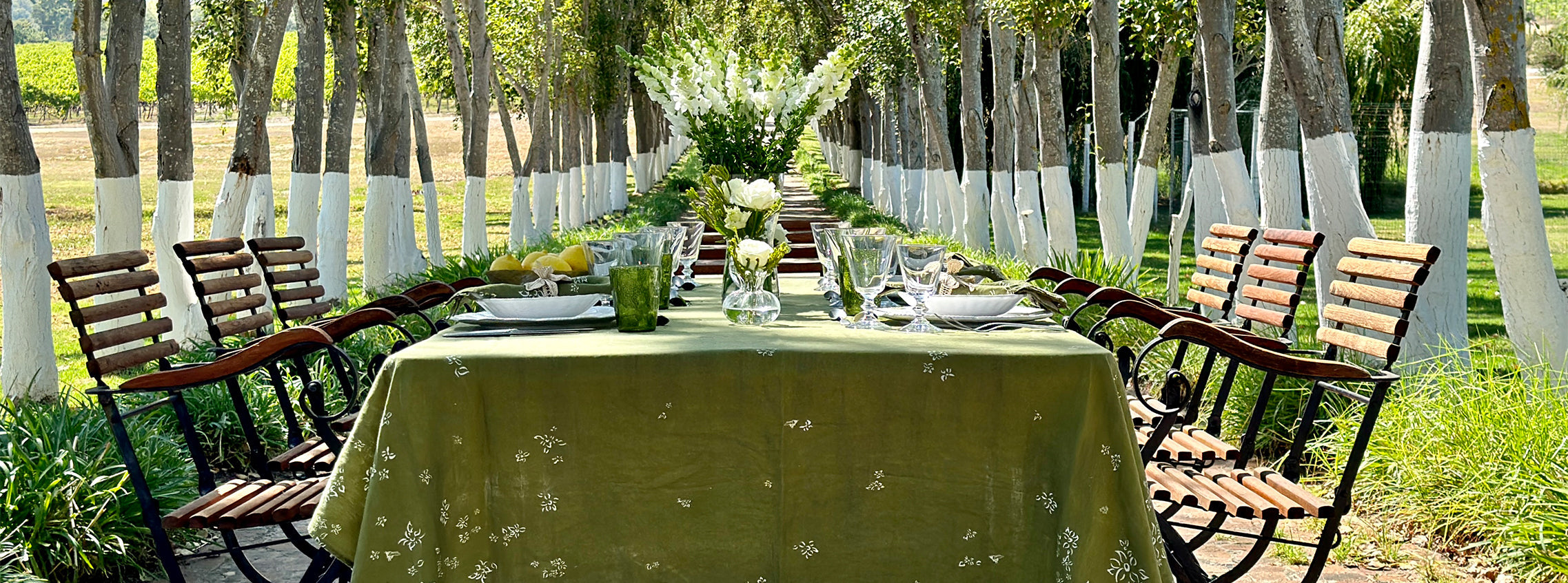 S&Bee Falling Flower