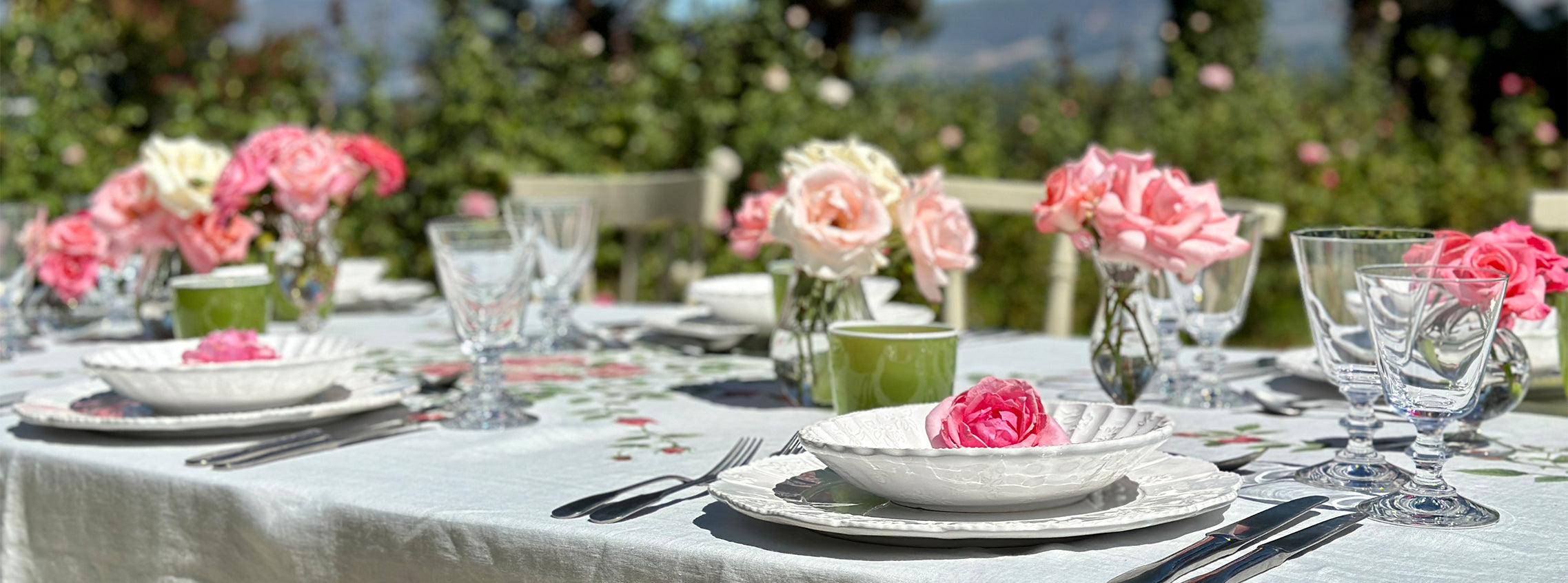 Rose Trellis Outdoor Tablescape