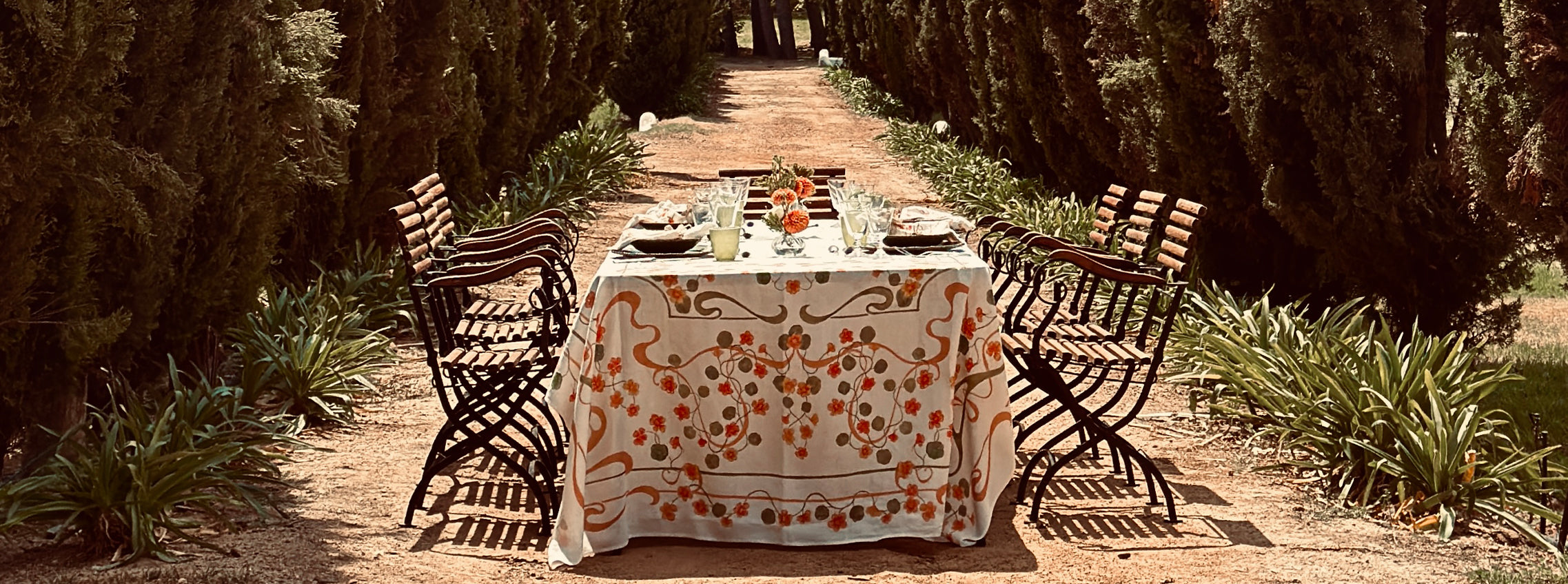 Capucines Summer Tablescape