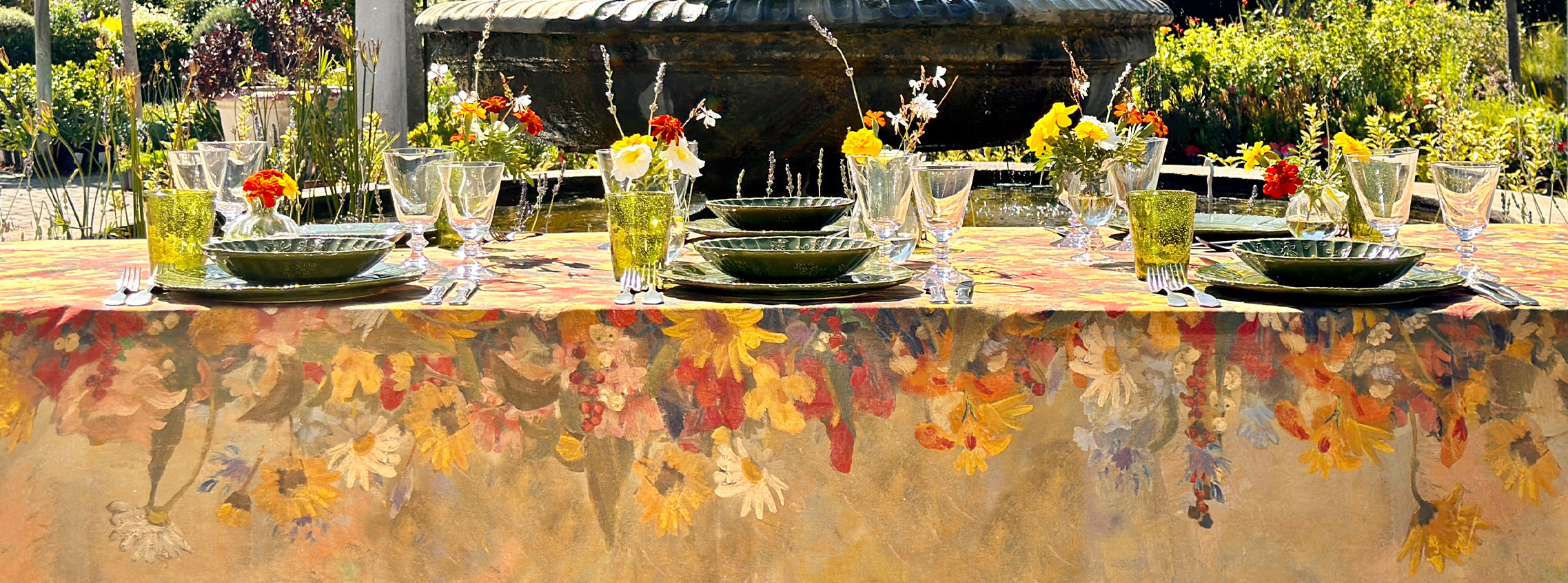 'Fleurs Des Prés' Alfresco Tablescape
