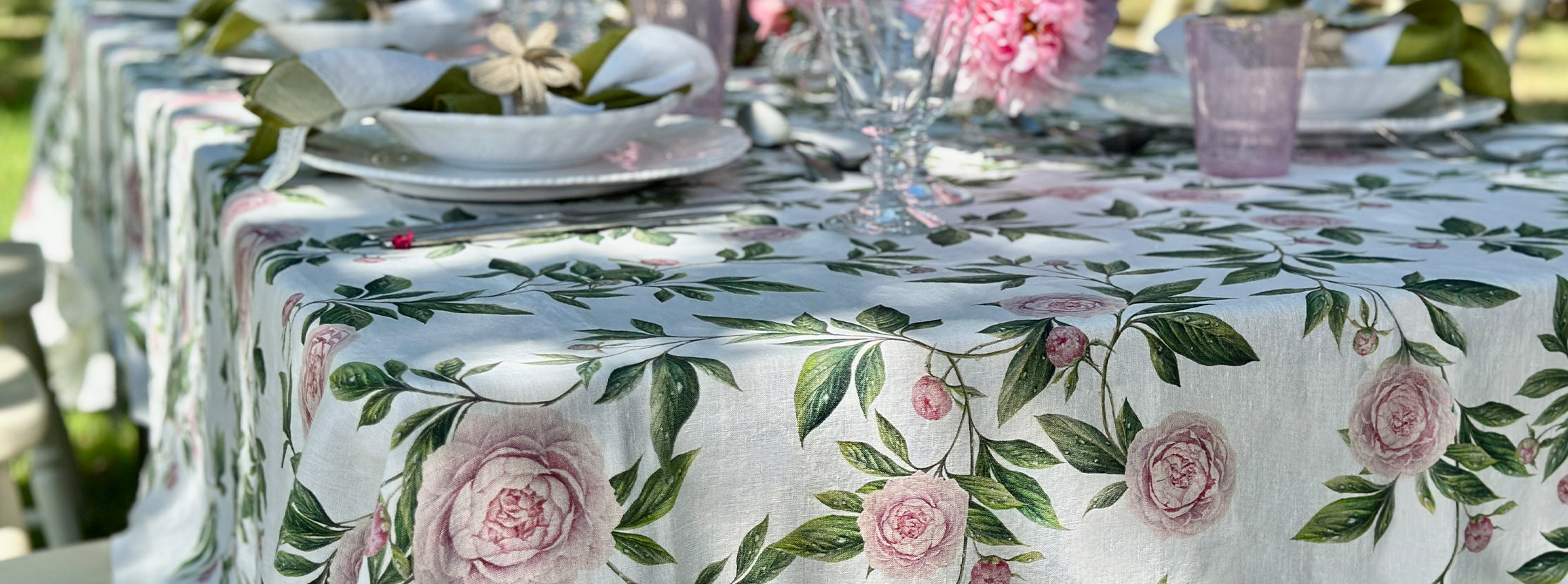 Trailing Peony Outdoor Tablescape