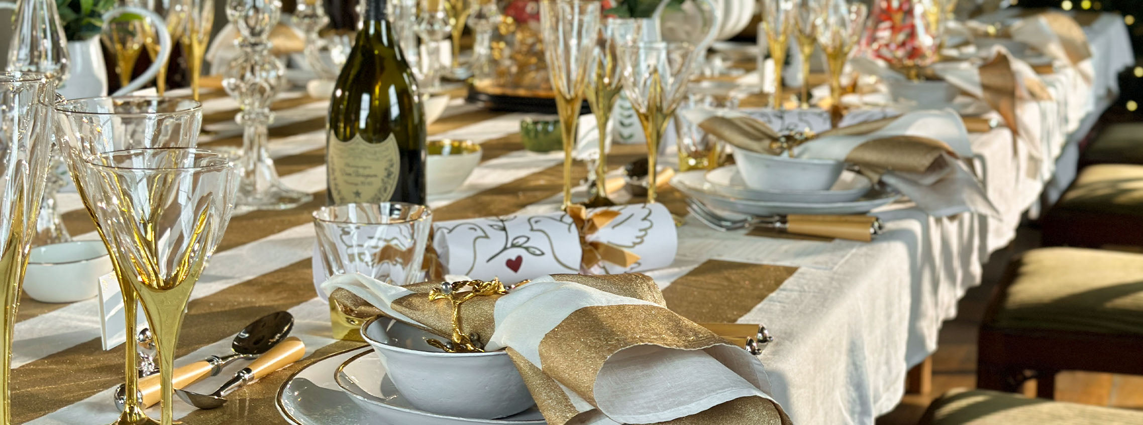 'Gold Stripe' Festive Dinner Tablescape