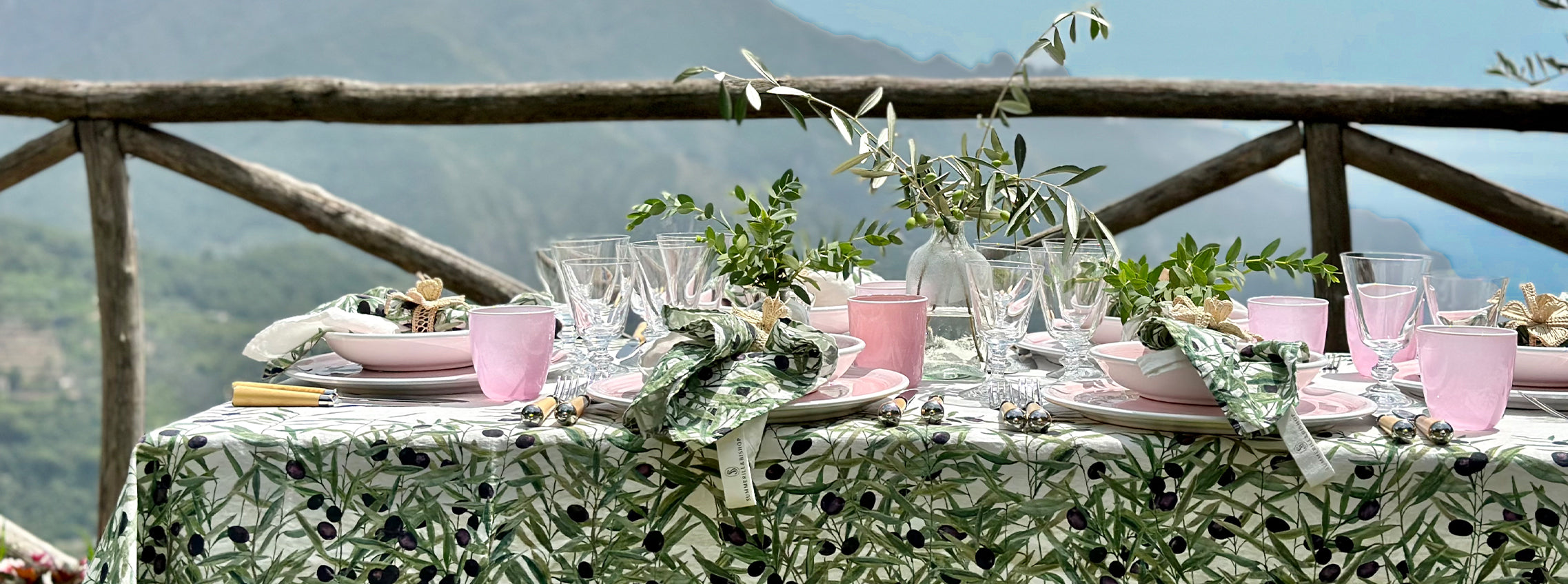 L'Olivier Summer Tablescape