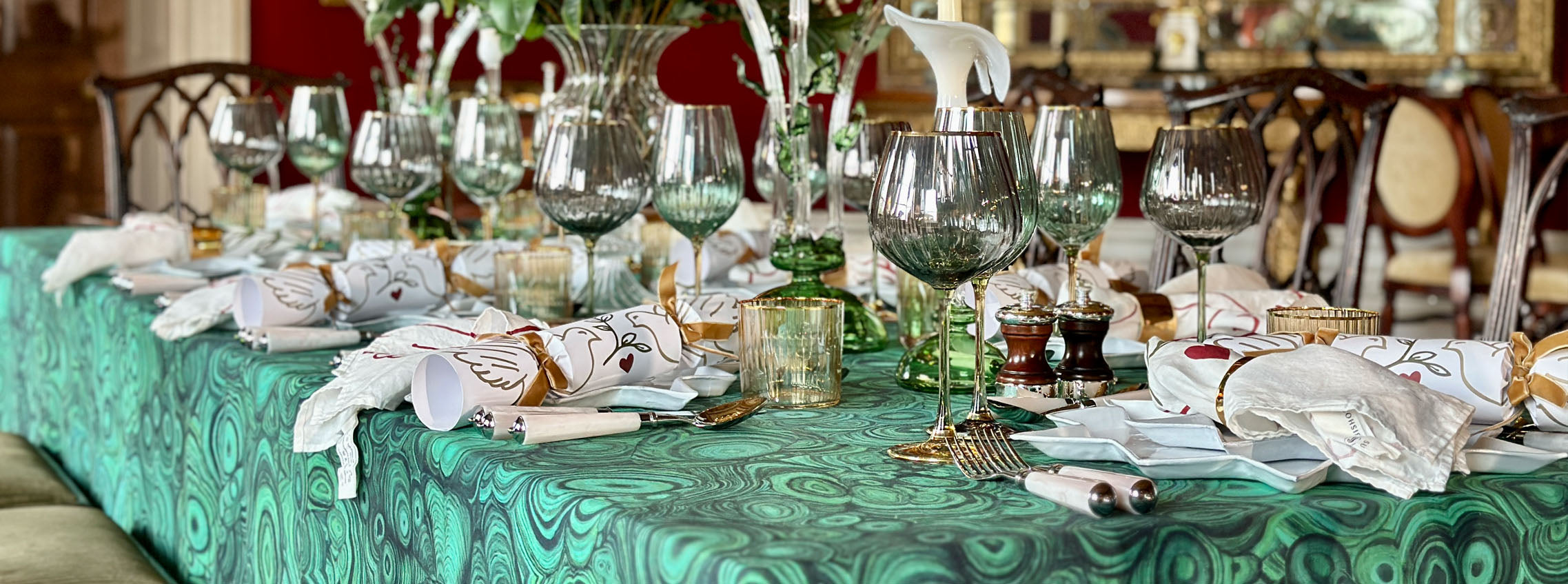 'Malachite' Festive Winter Feast Tablescape