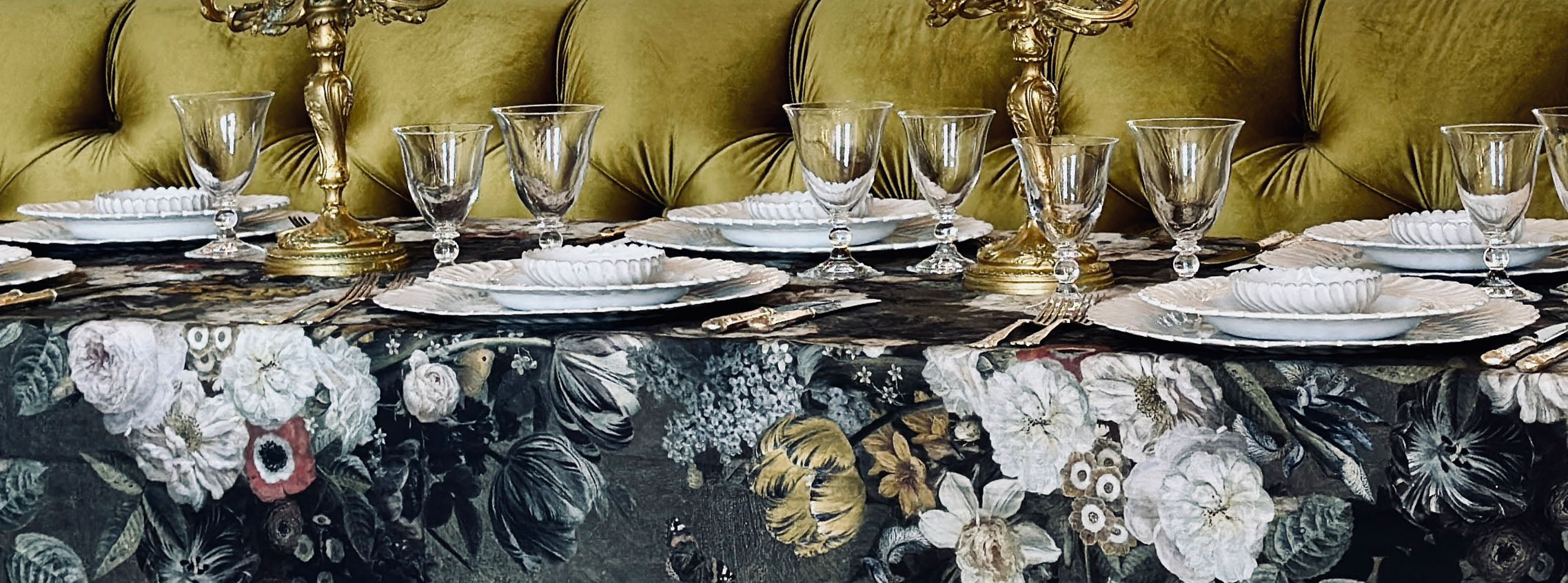 'Still Life 1815' Indoor Floral Tablescape