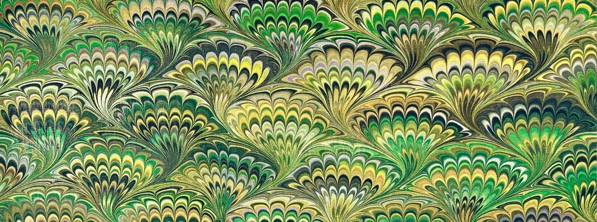 Green Marble Fan Alfresco Tablescape