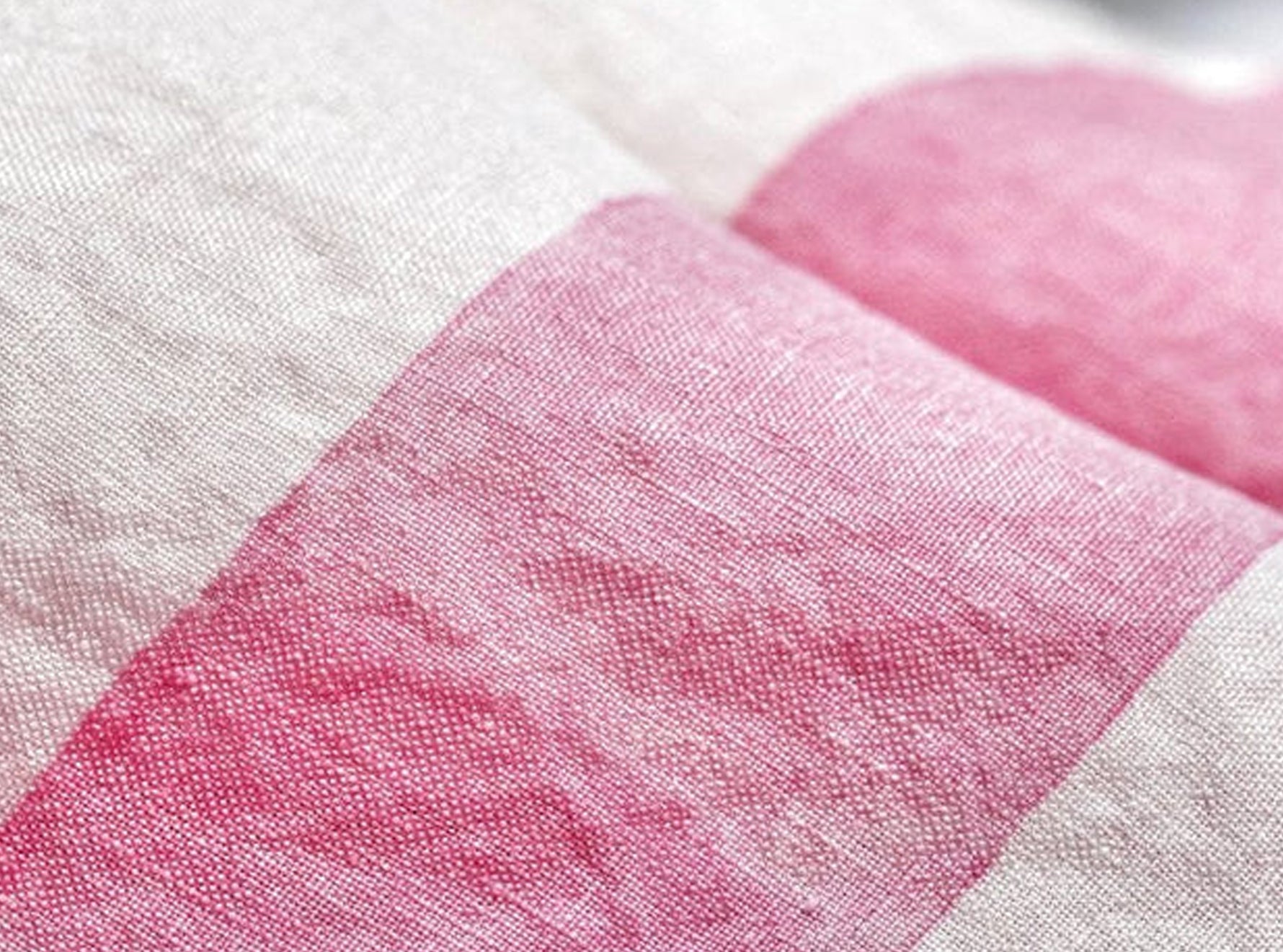 'Thanks' Word Linen Tablecloth in Rose Pink
