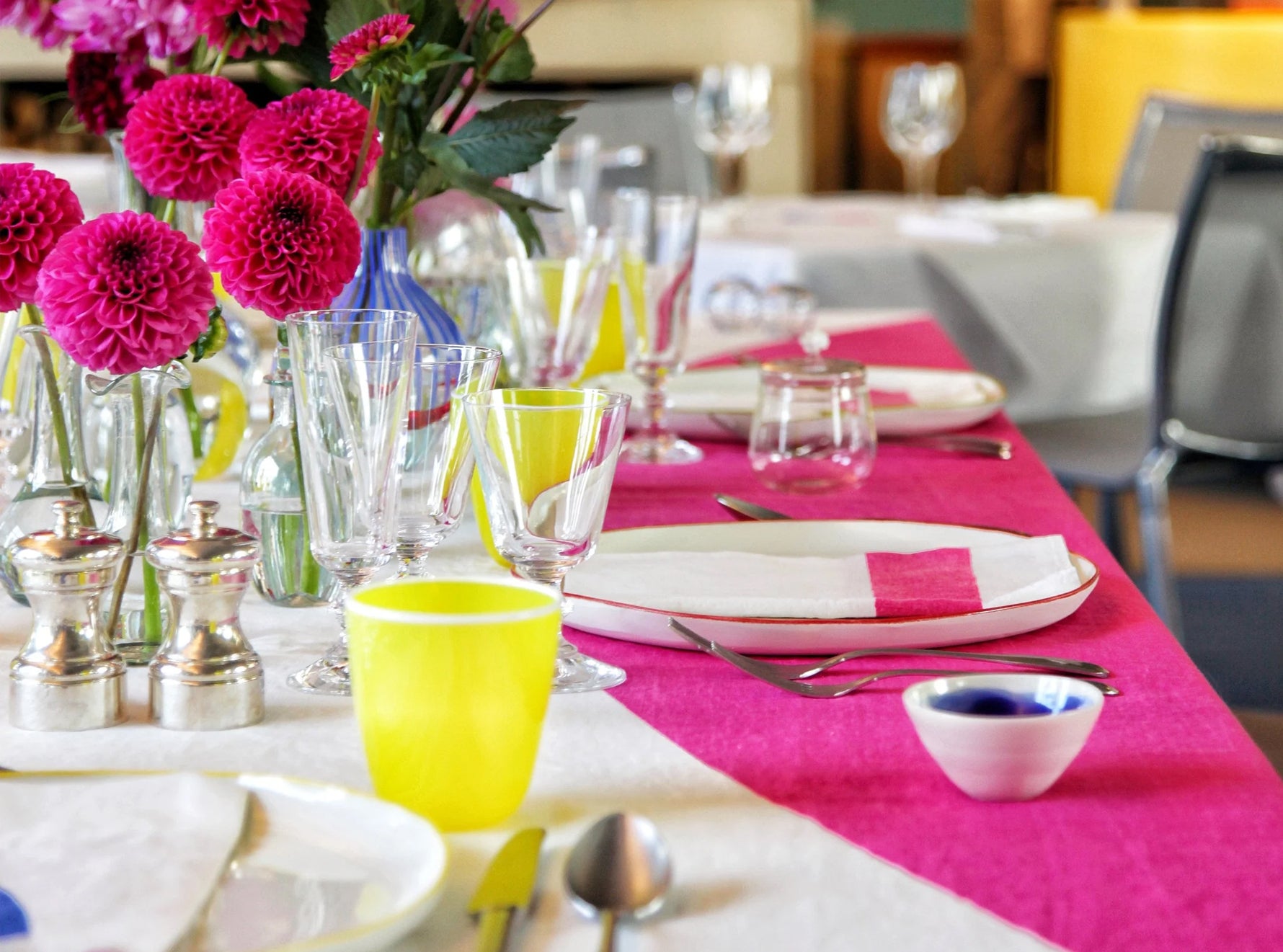 Summerill & Bishop Handmade 31cm Porcelain Dinner Plate with Green Rim