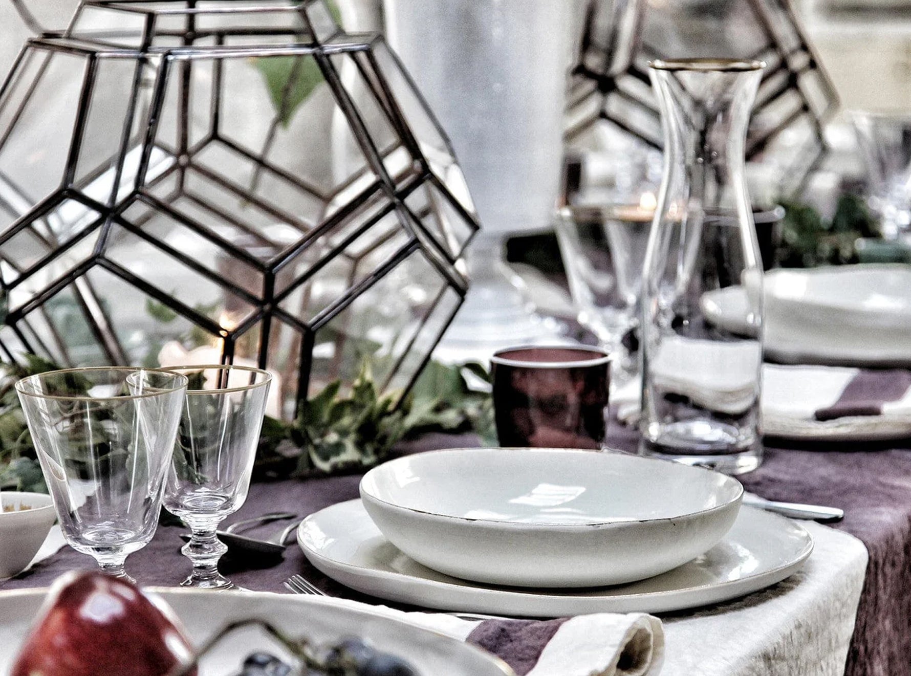 'Poison' Word Linen Tablecloth in Grape Purple