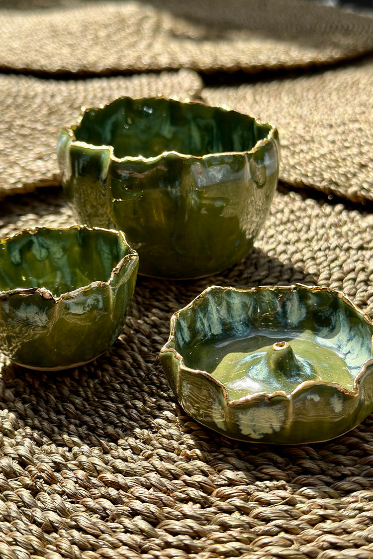 Gold Rim Green Pinch Pot, 7cm