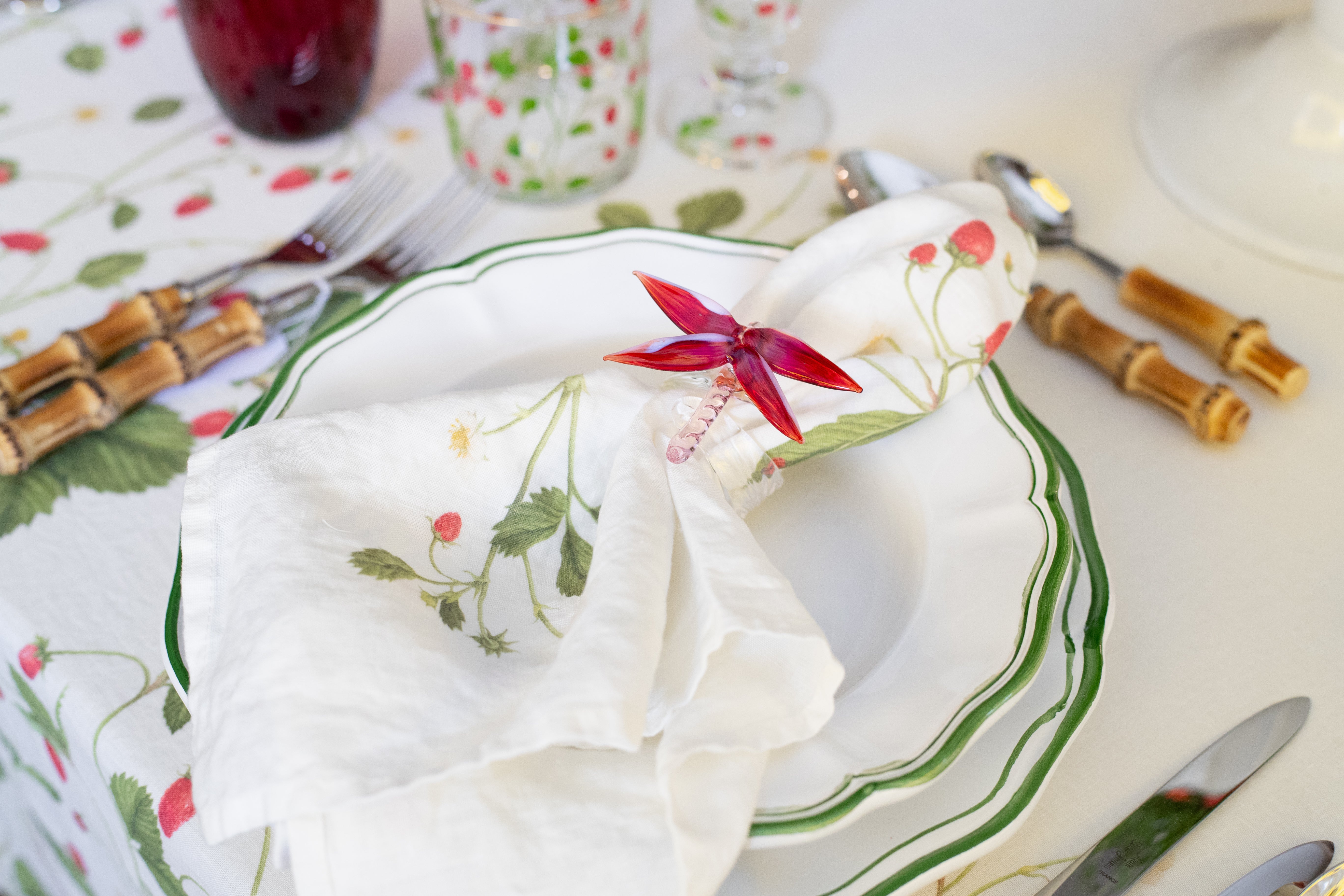 'Fraises des Bois' Linen Napkin