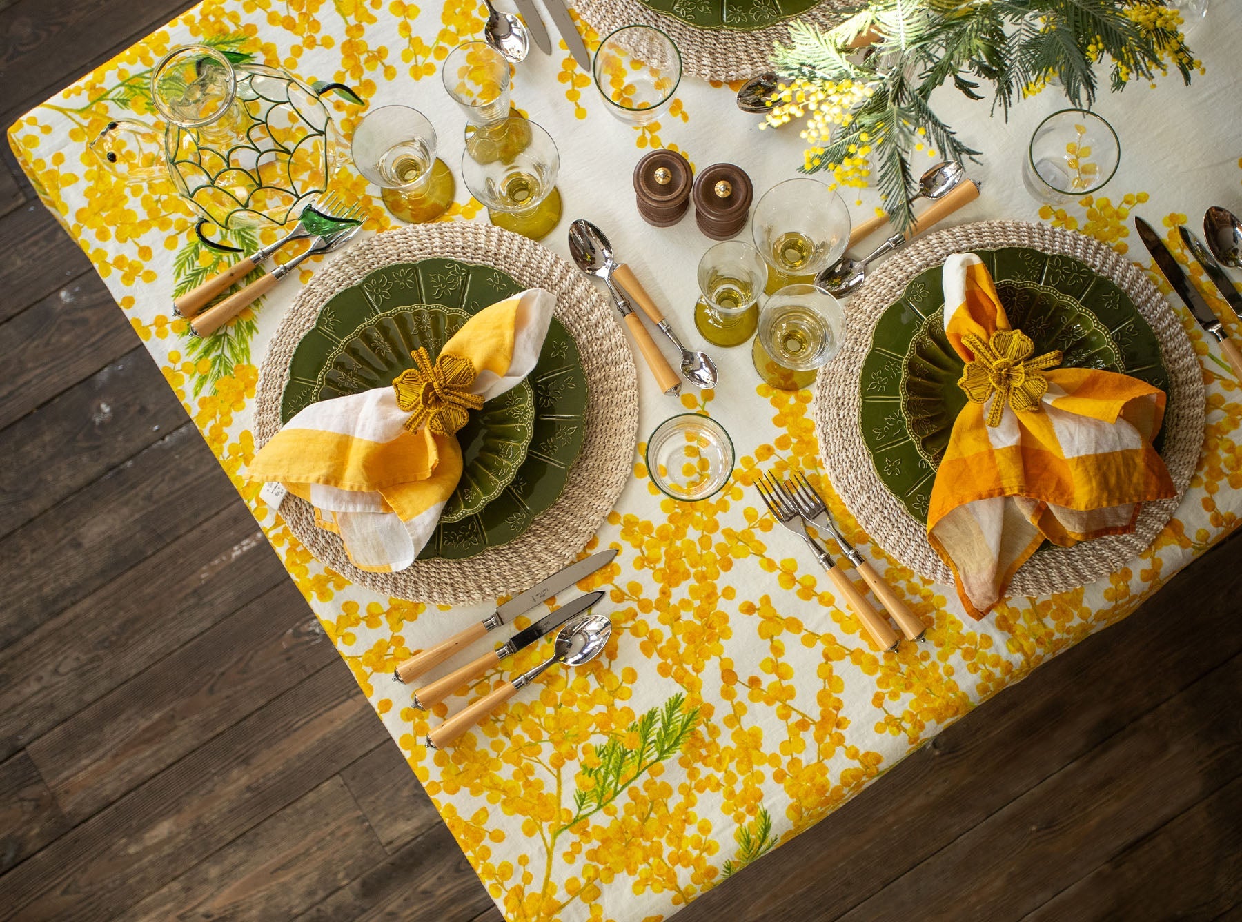 Abaca Woven Round Placemat in Cream