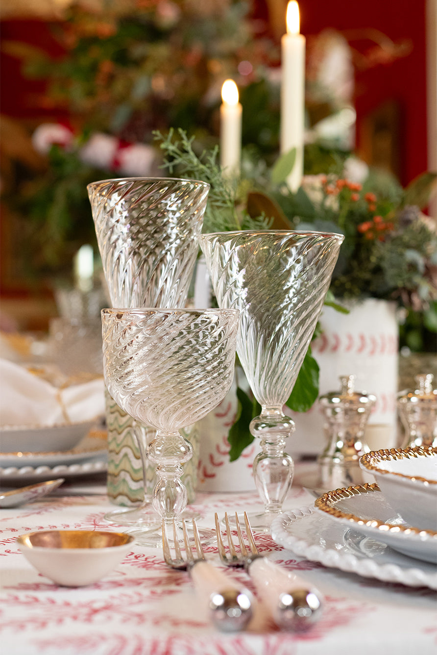 'Amour Bonheur' Linen Tablecloth