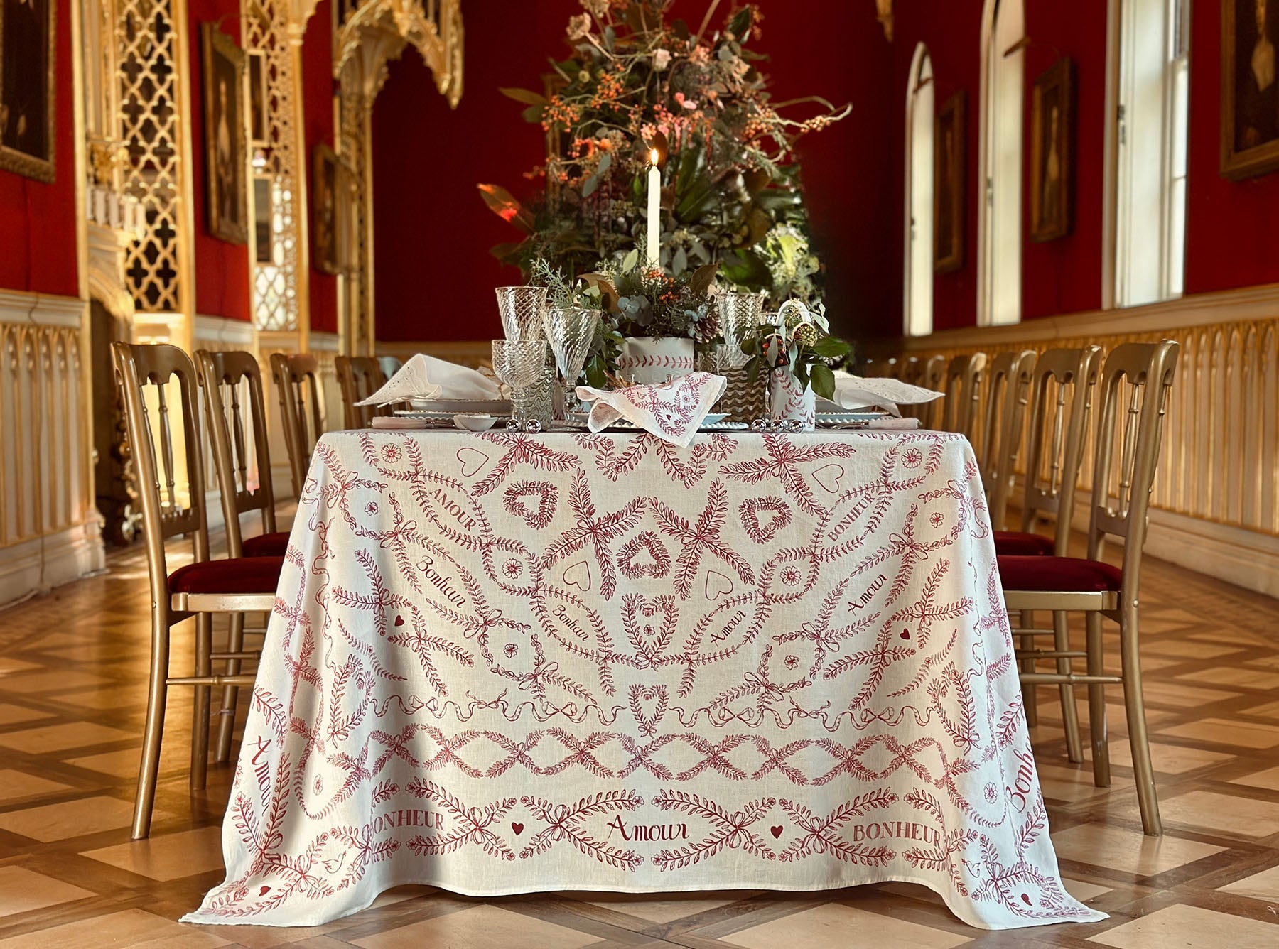 'Amour Bonheur' Linen Tablecloth