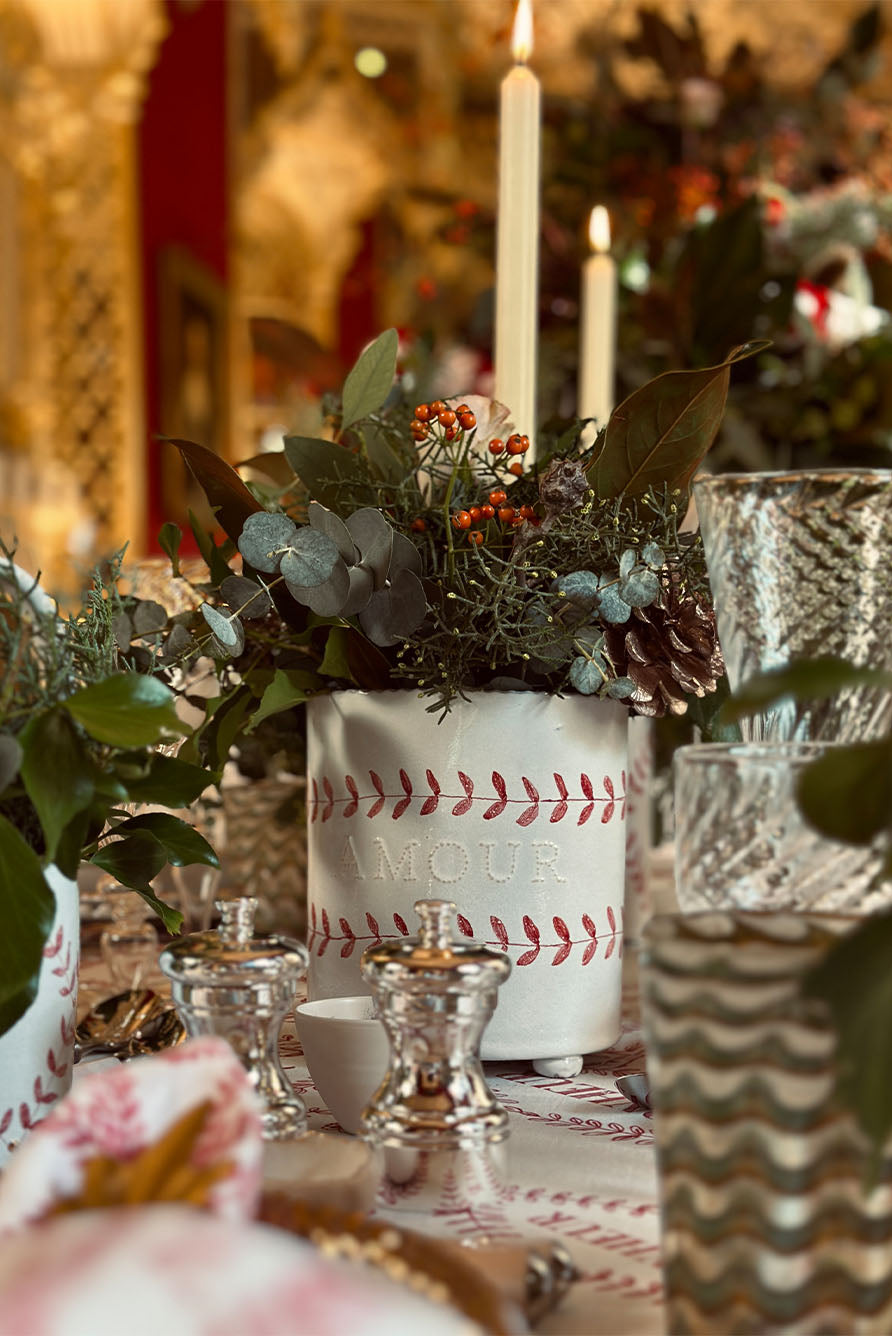 'Amour Bonheur' Linen Tablecloth