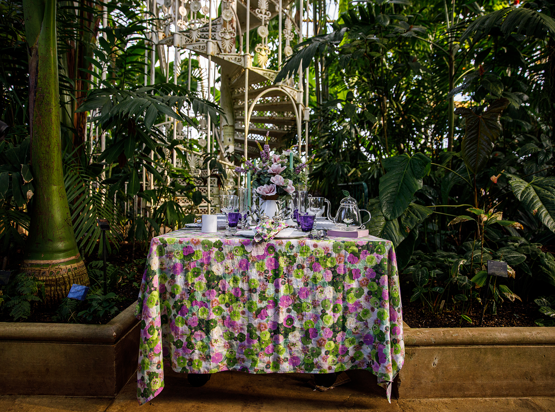 Marguerite Vase, Large by Astier de Villatte, 26.5cm