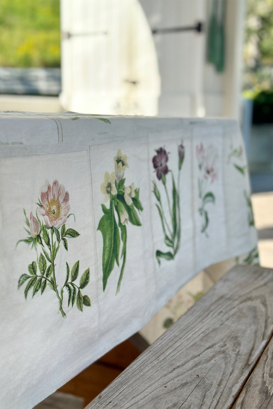 S&B x John Derian 'Botanical Tiles' Linen Tablecloth