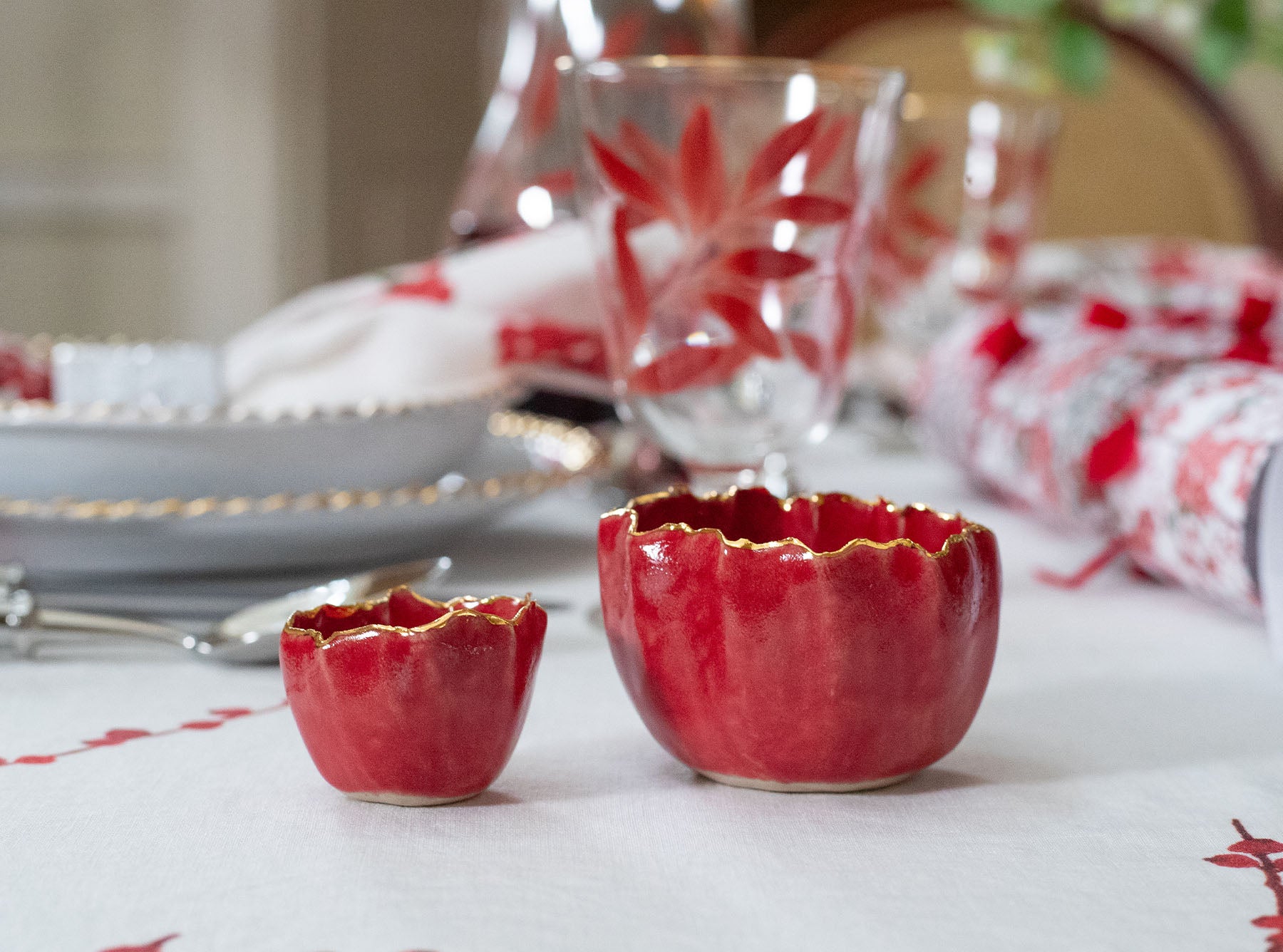 Gold Rim Burgundy Pinch Pot, 7cm