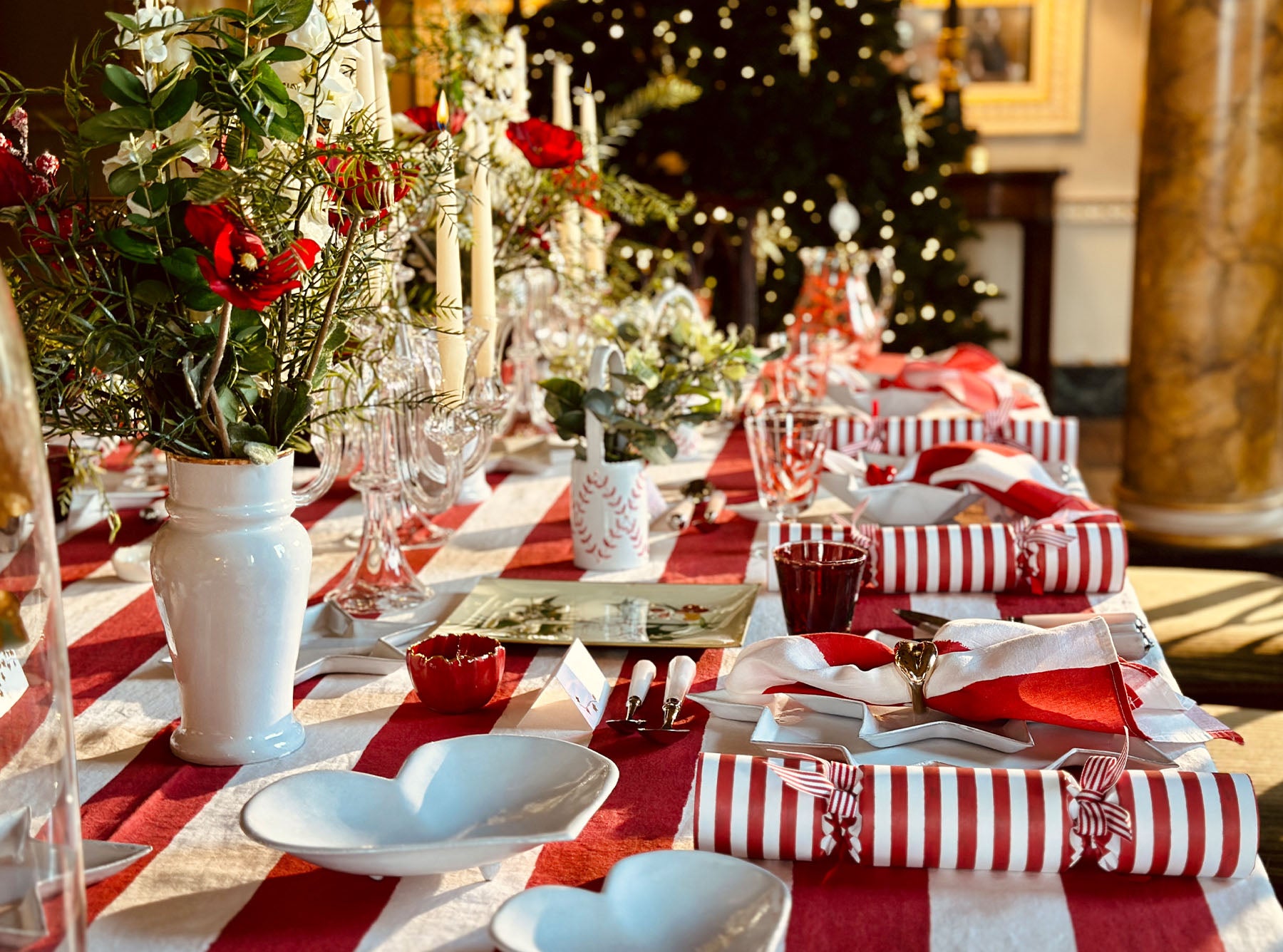 Gold Rim Burgundy Pinch Pot, 7cm