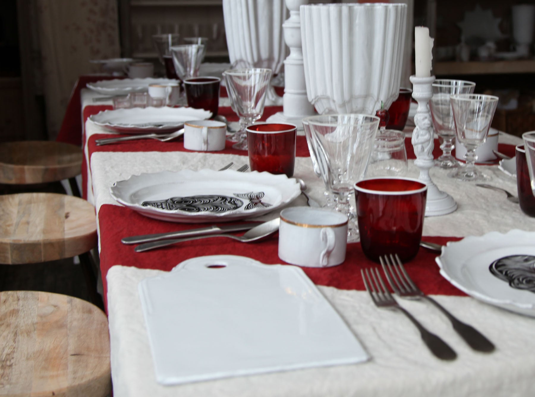 Colbert Cutting Board 1 by Astier de Villatte