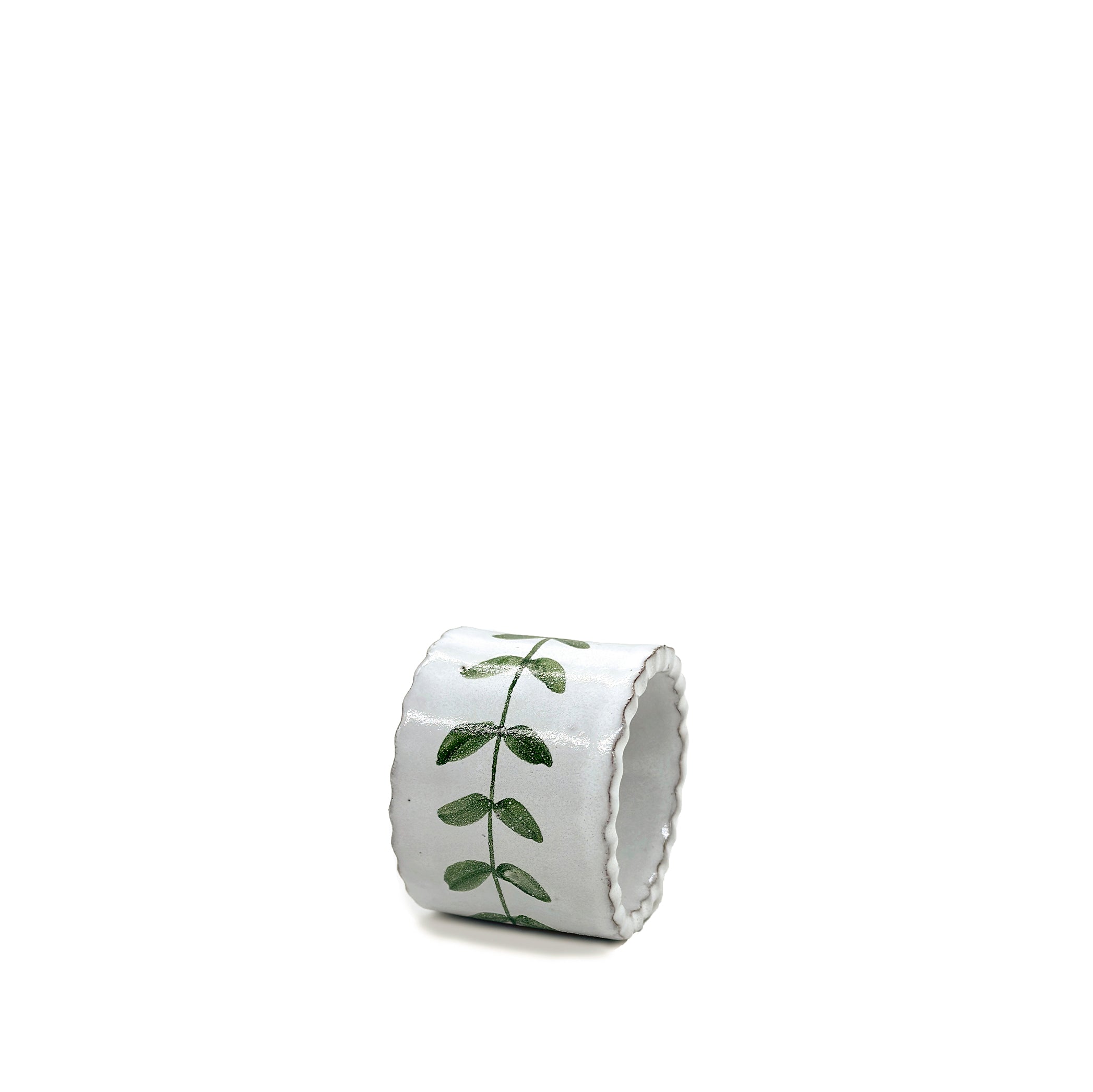 Green Laurel Scalloped Napkin Ring