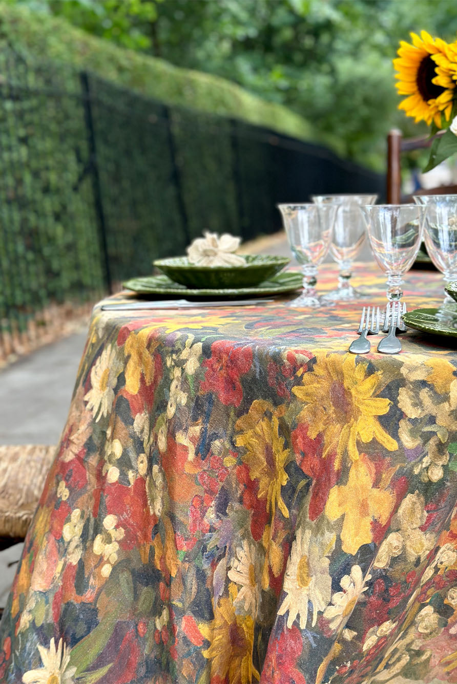 'Fleurs des Prés' Round Linen Tablecloth, 260cm