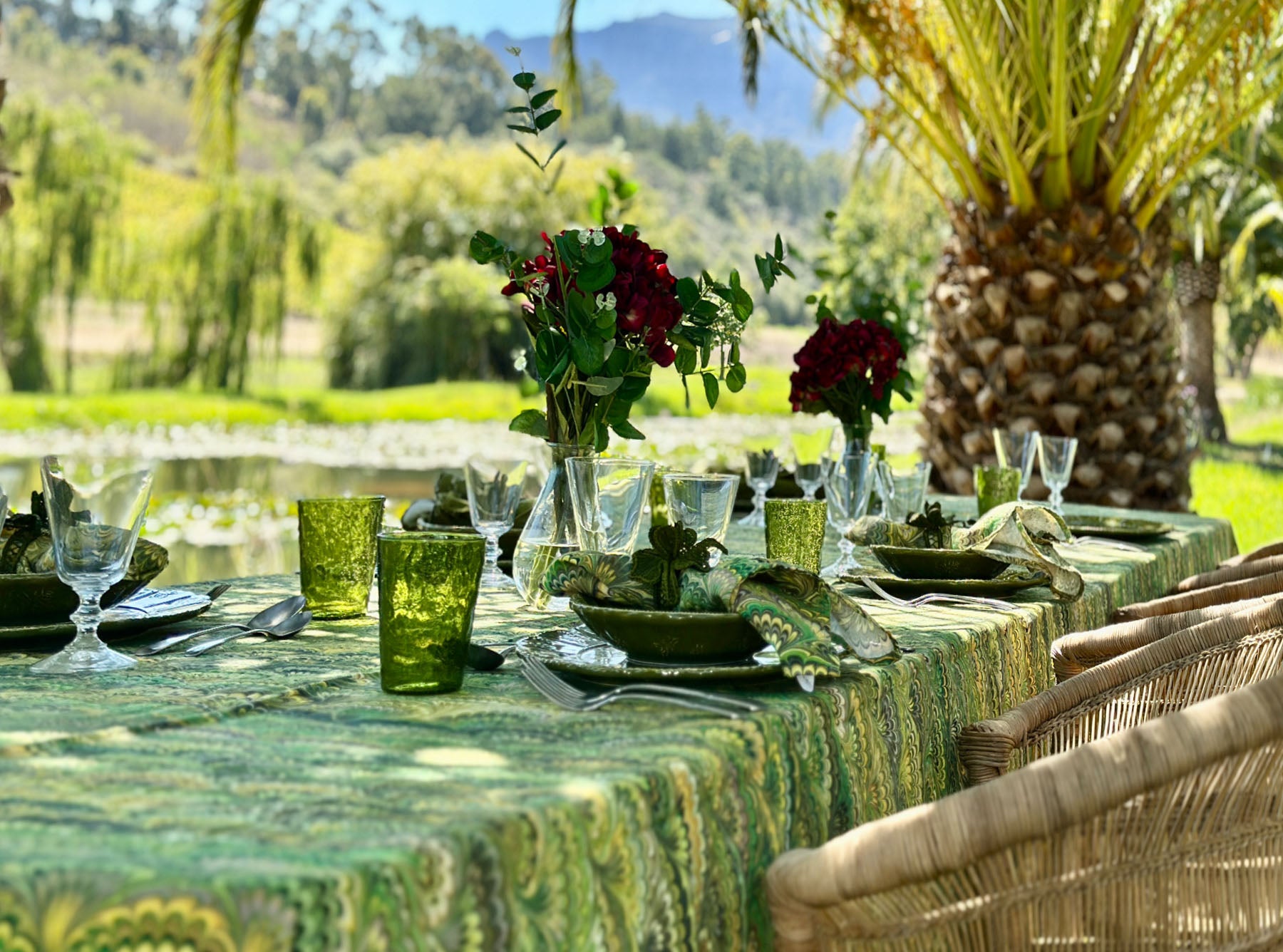 'Marble Fan' Linen Tablecloth in Green