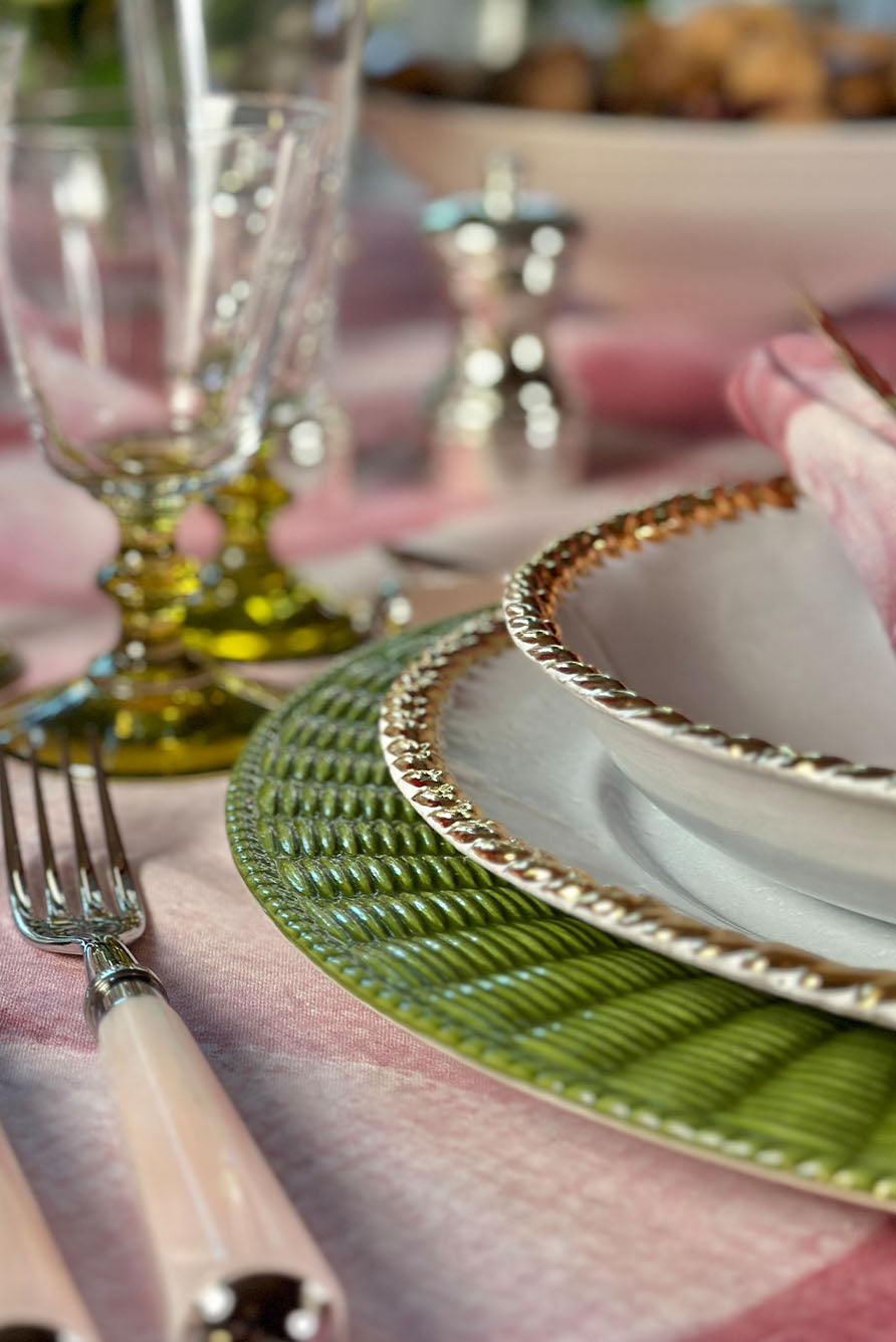 Joséphine Dessert Plate with Gold Rim by Astier de Villatte, 20cm