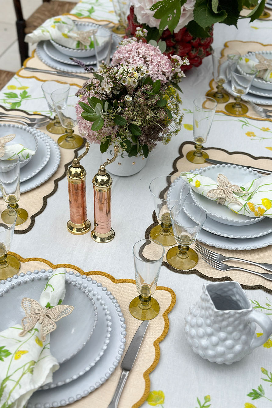 'Lola' Placemat with Scalloped Edge in Yellow, 35 x 50cm