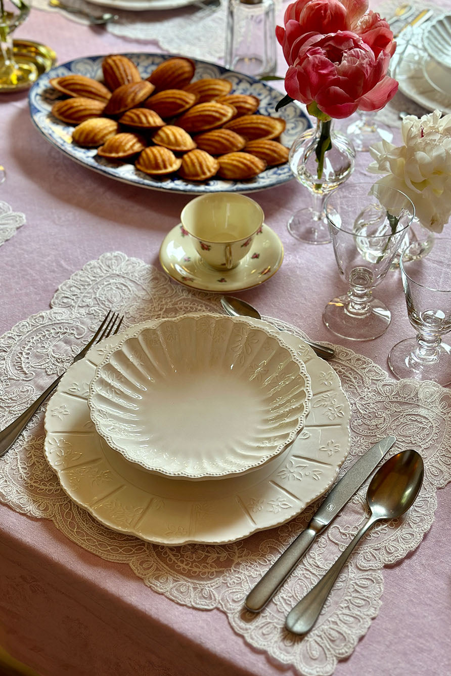 'Eugenie' Lace Orchid Flower & Leaves Placemat, 35 x 50cm