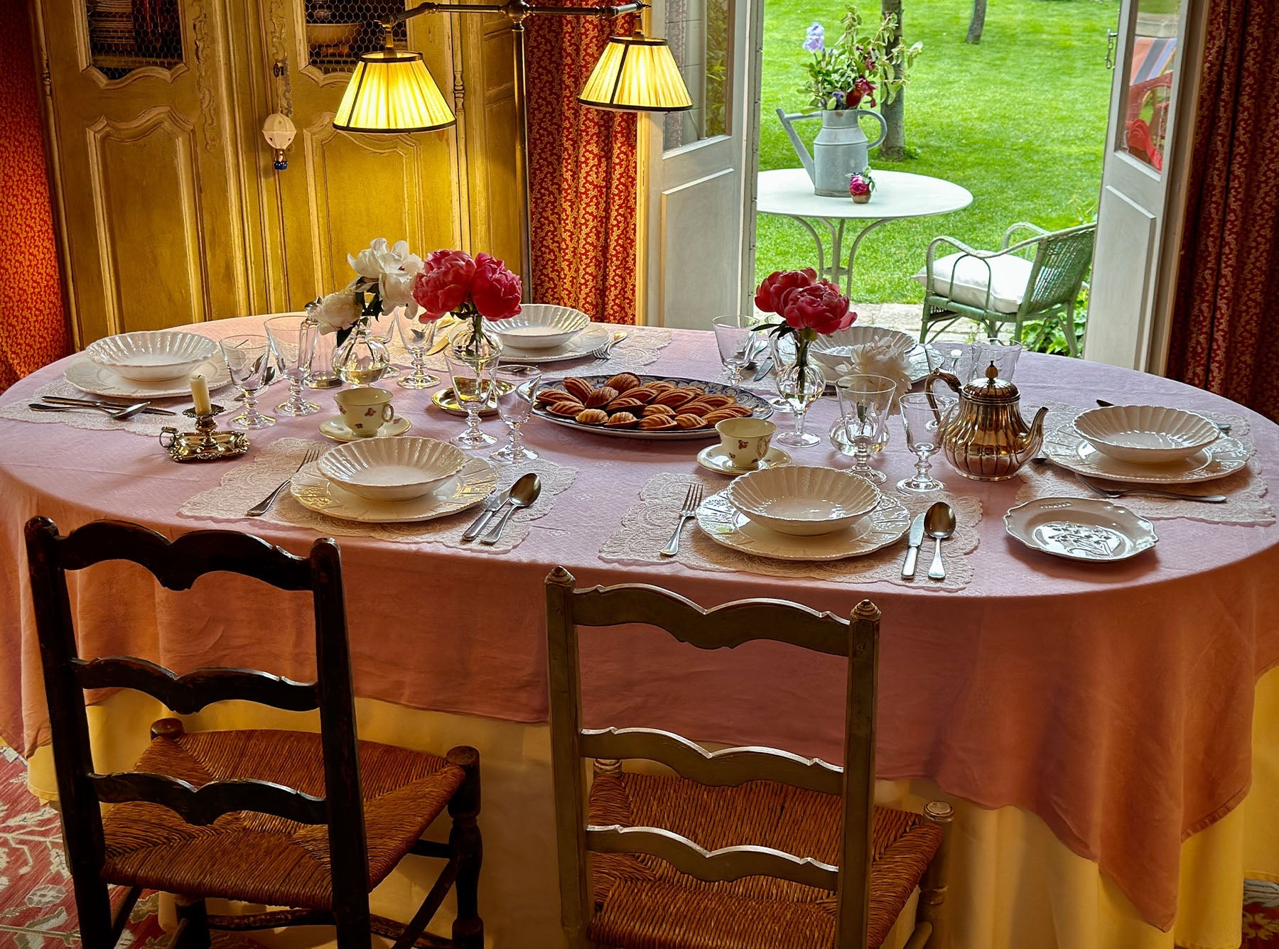 'Eugenie' Lace Orchid Flower & Leaves Placemat, 35 x 50cm