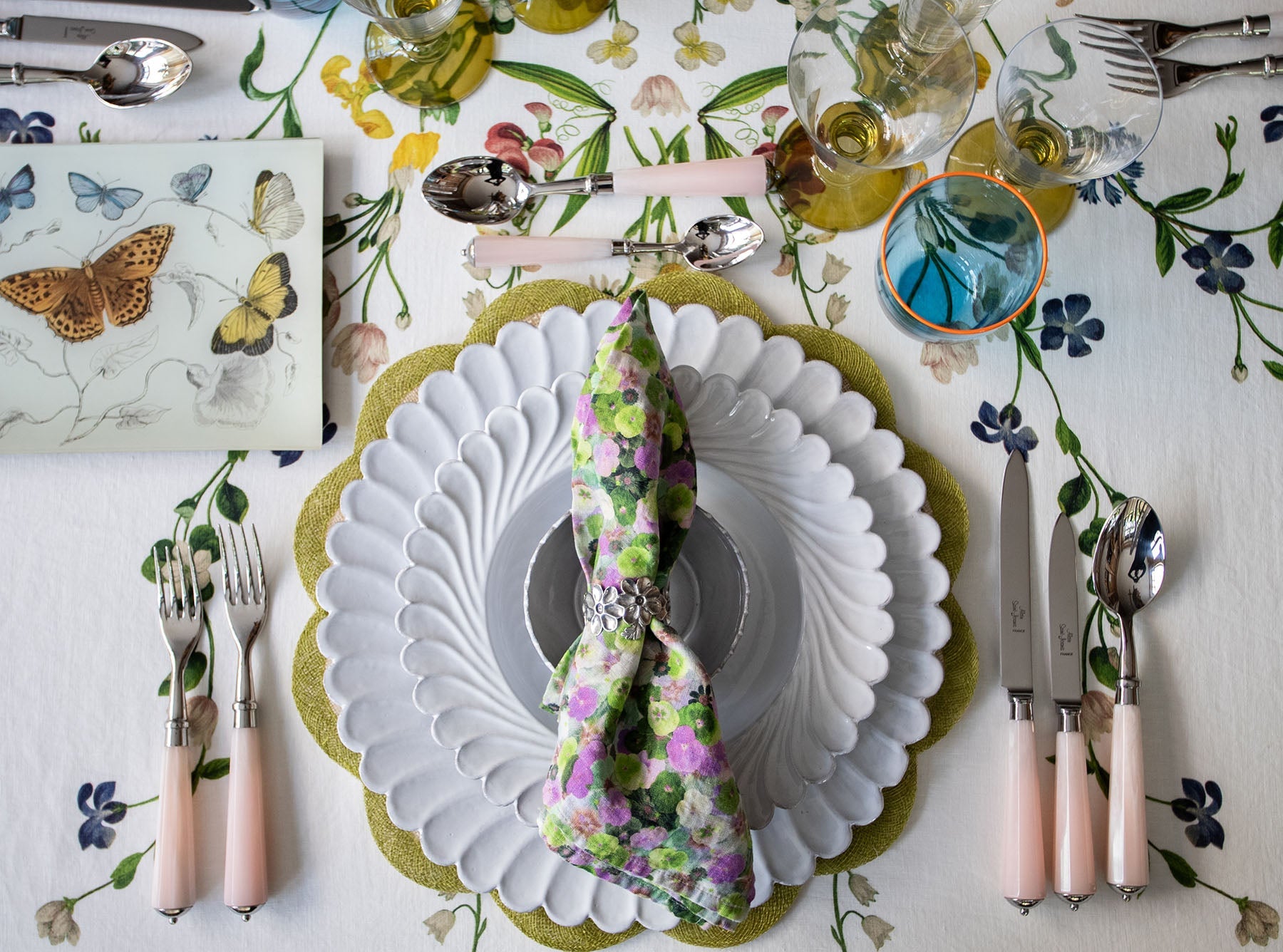 Lilacs Pewter Napkin Ring in Silver