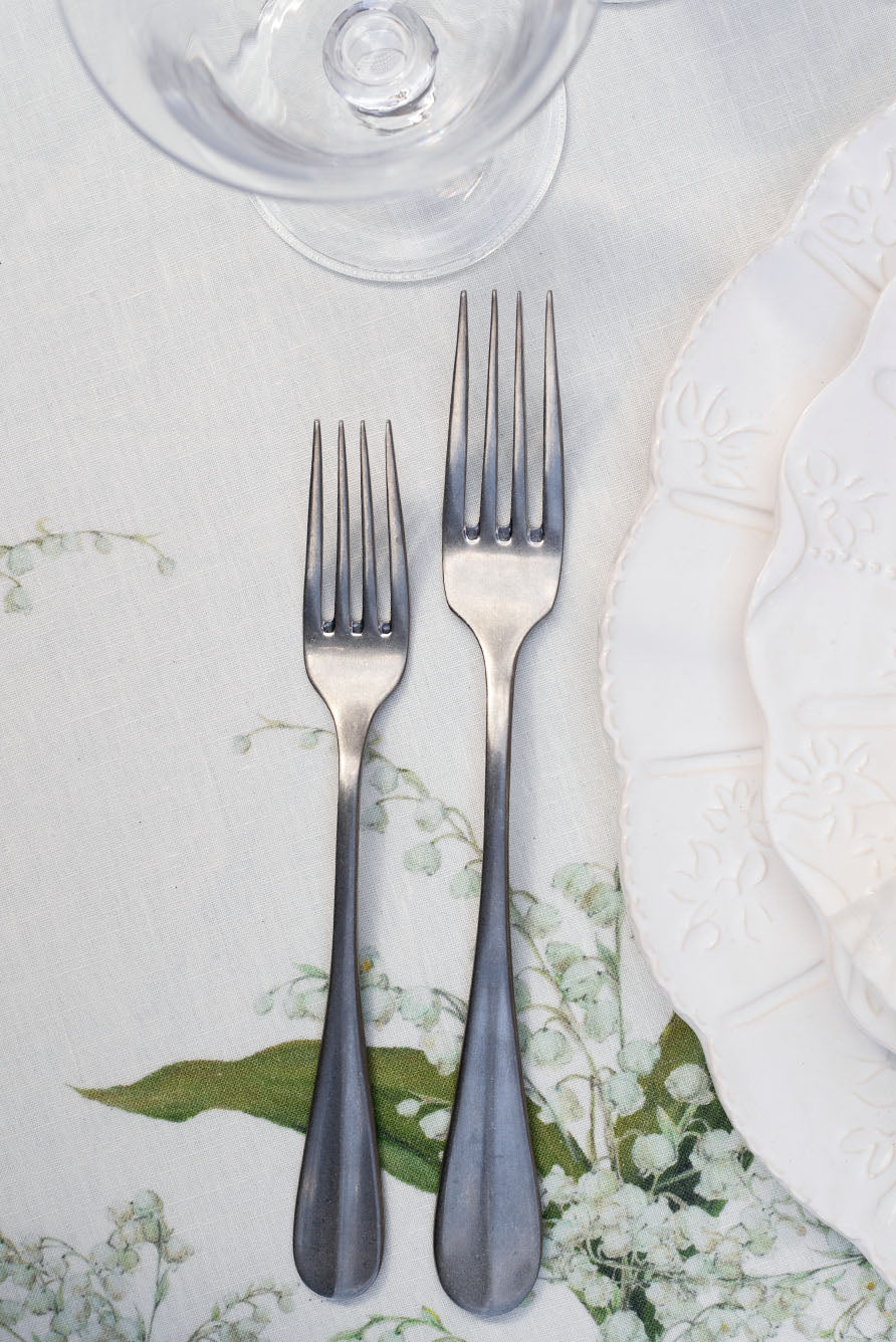 Lily of the Valley 'Muguet' Round Linen Tablecloth, 260cm