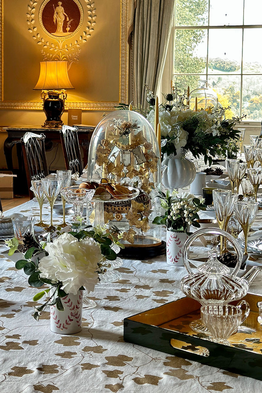 Red Laurel and Gold Dots Diamond Basket, 21cm x 9cm