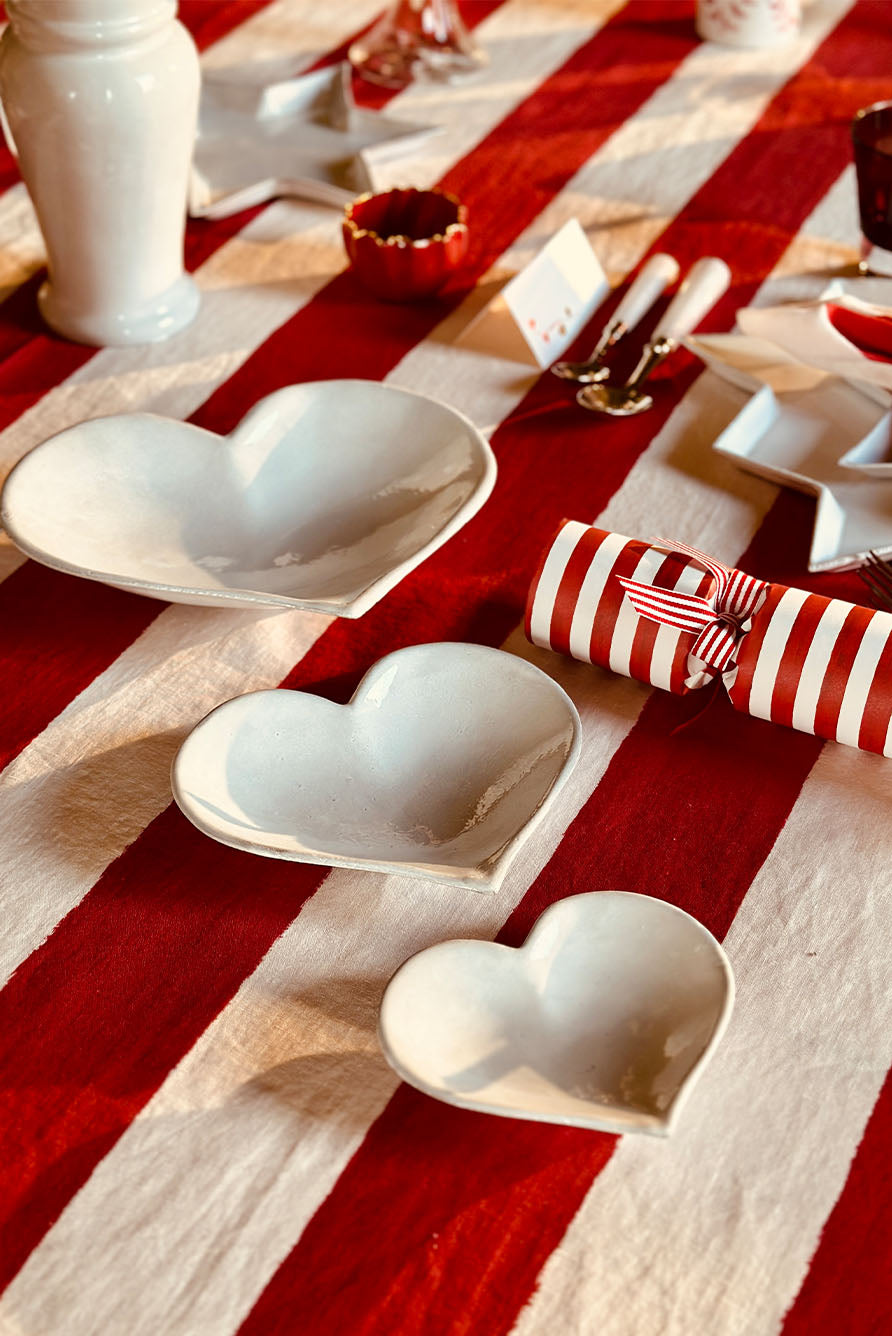Christmas Crackers with 'Red Stripe' Print and Matching Bows, Box of 6 (UK ONLY)