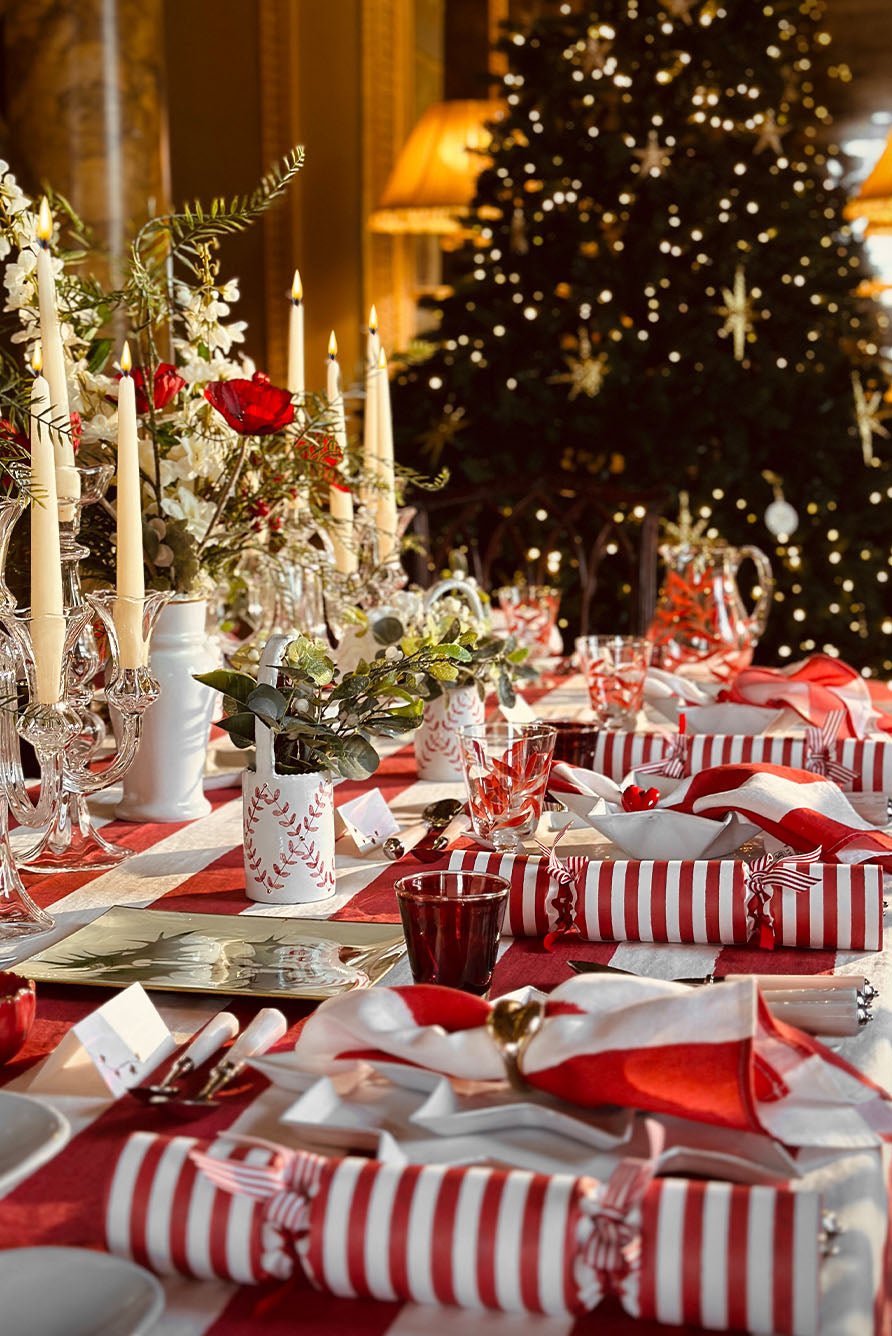 Christmas Crackers with 'Red Stripe' Print and Matching Bows, Box of 6 (UK ONLY)