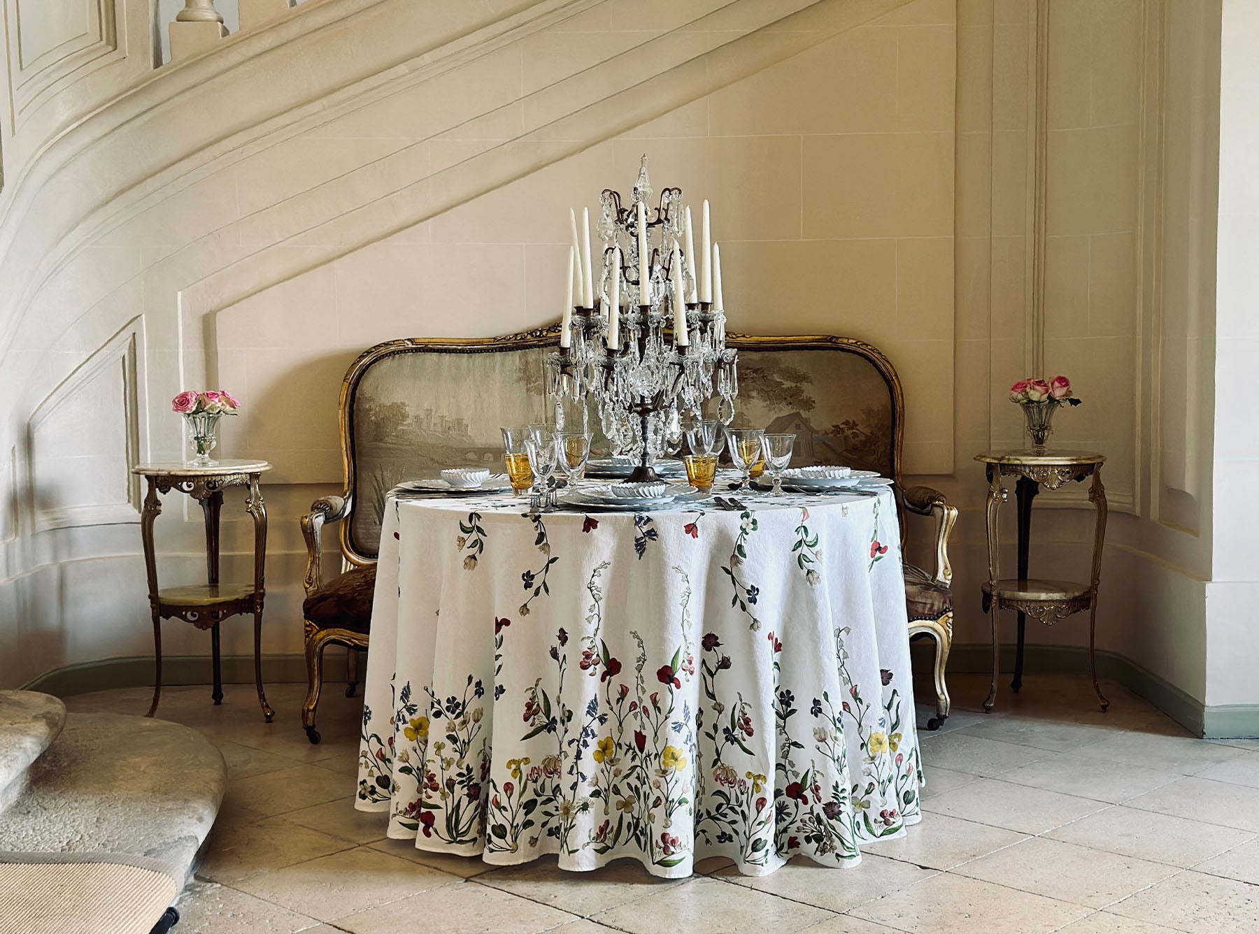 S&B x John Derian 'Botanical Wildflower' Round Linen Tablecloth, 260cm