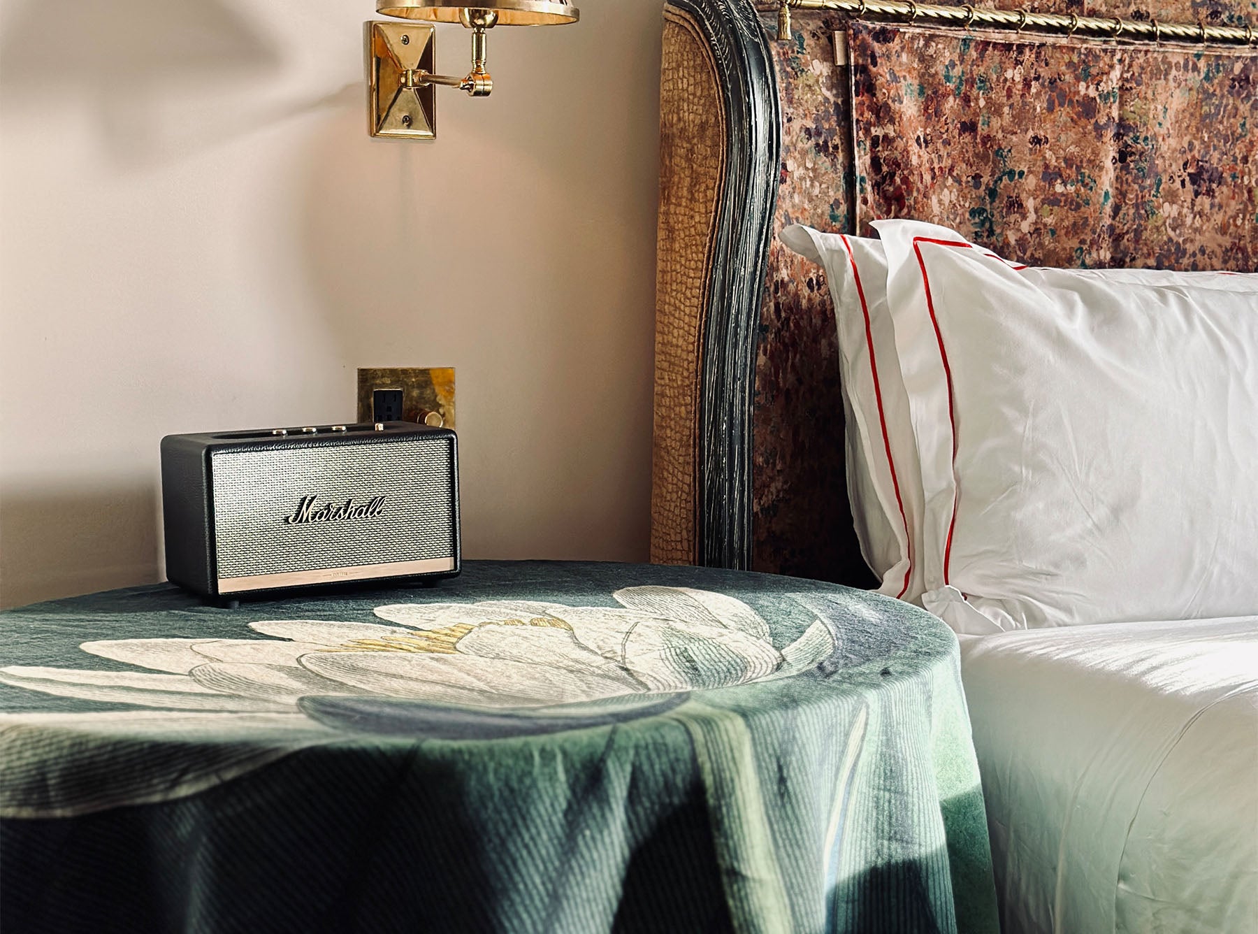 S&B x John Derian 'Water Lily' Round Occasional Linen Tablecloth, 165cm