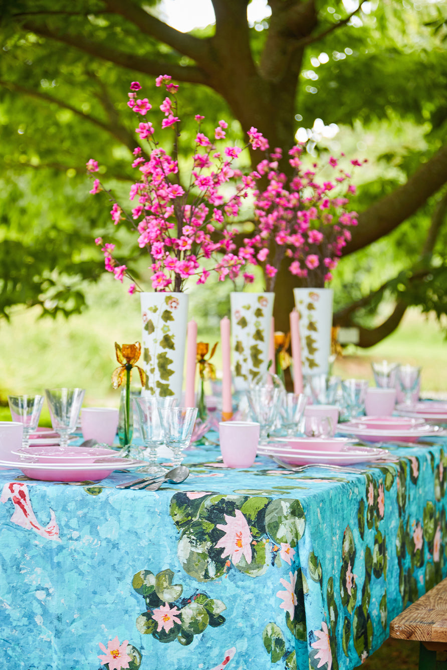 Waterlily Linen Tablecloth