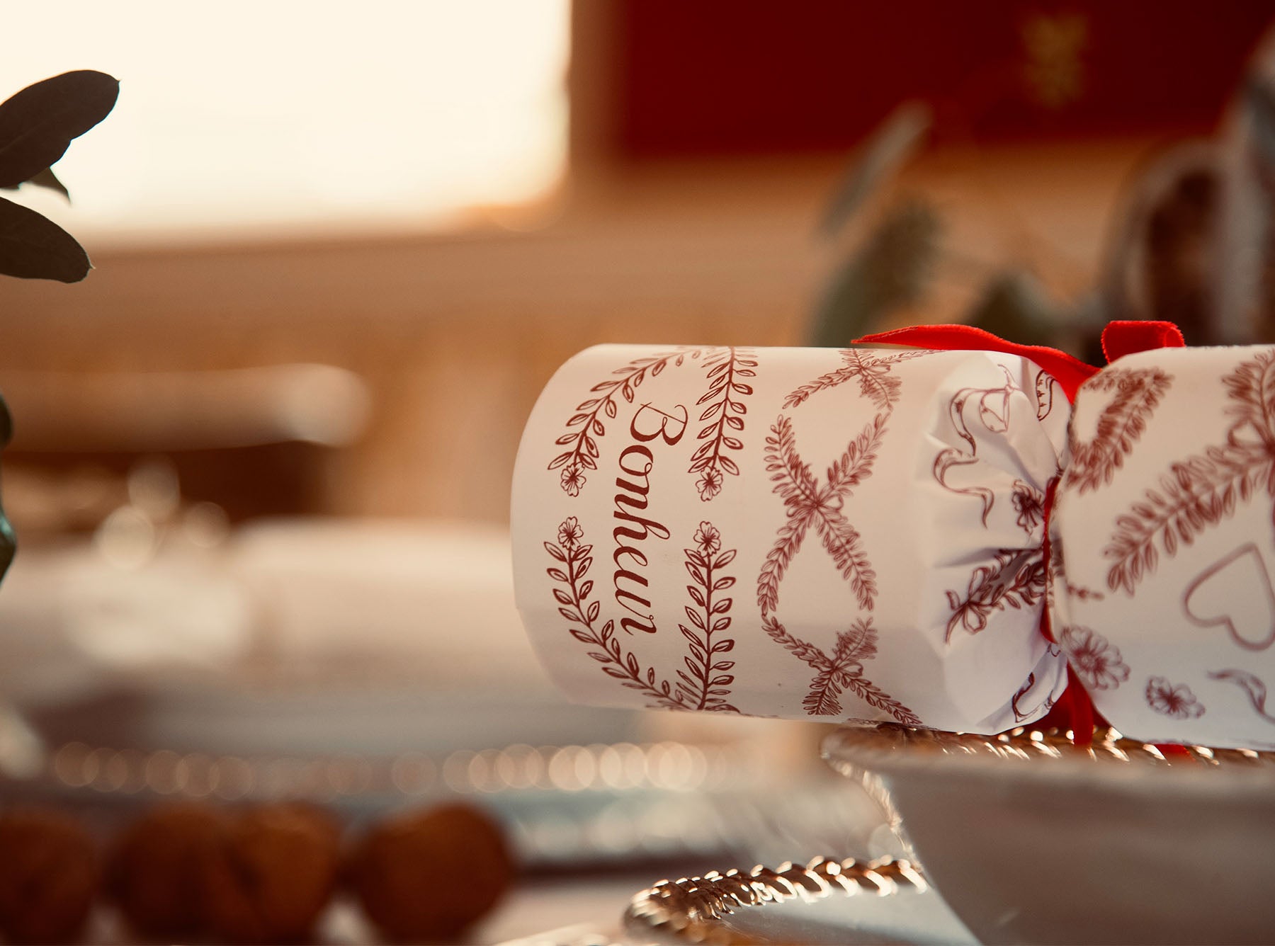 'Amour Bonheur' Linen Tablecloth