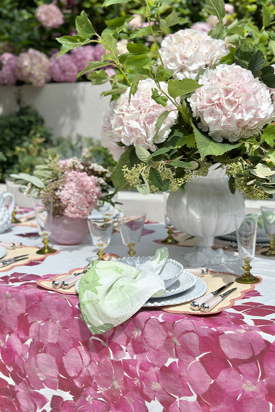 'Hydrangea' Linen Tablecloth in Pink