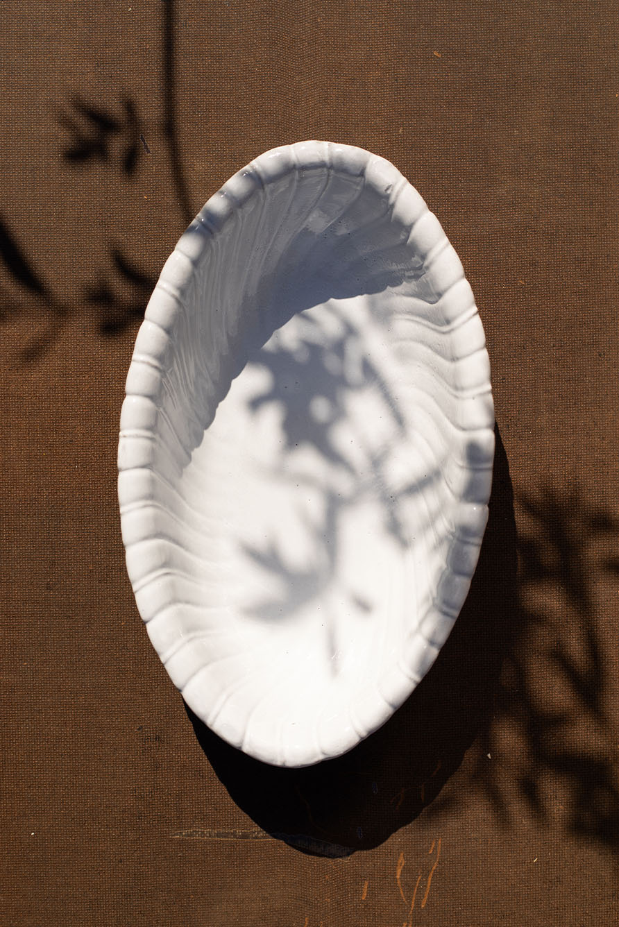 Pepito Scalloped Oval Platter by Astier de Villatte, 32 x 23.5 x 25cm