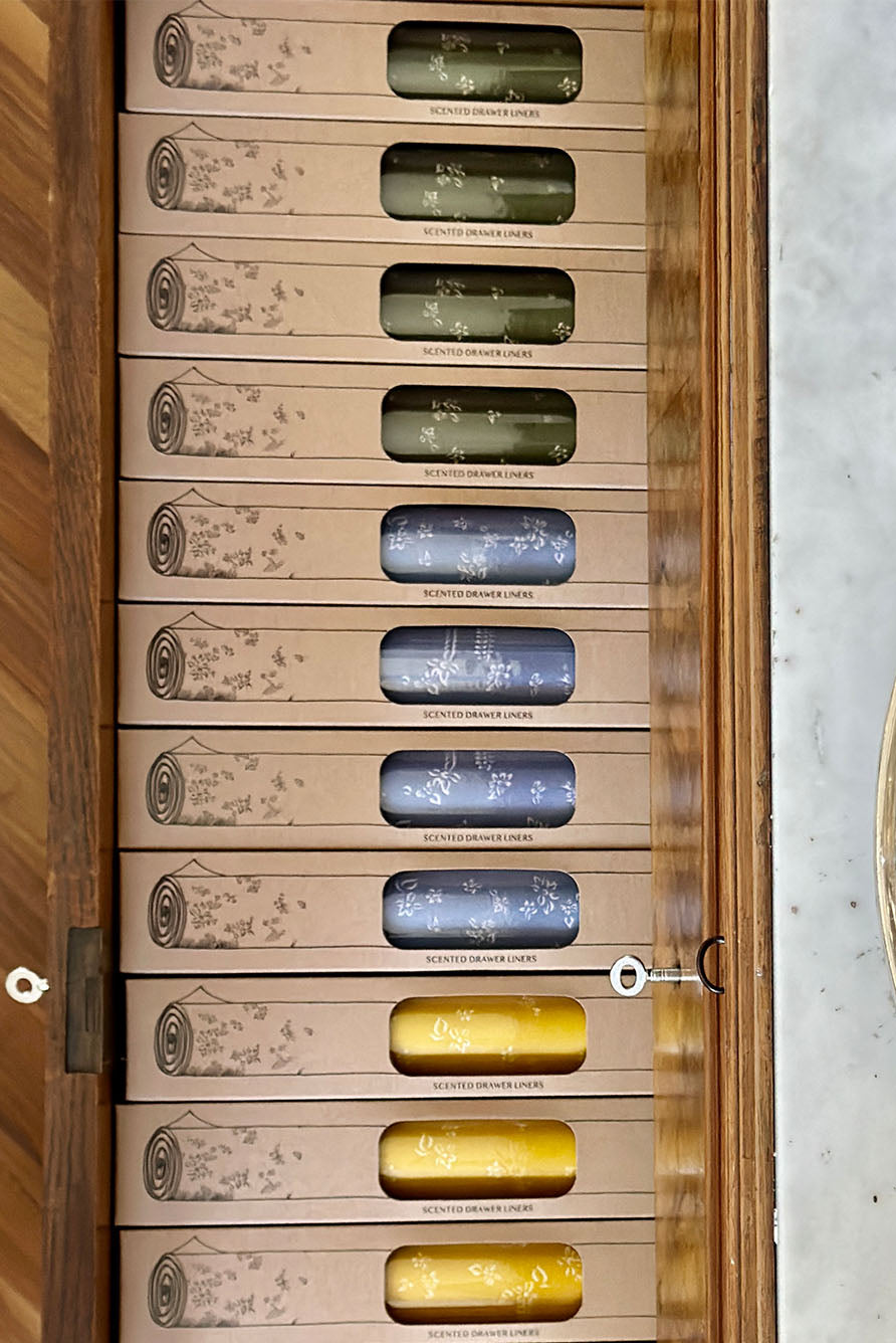 S&B Lavender & Patchouli Scented Drawer Liners in Blue, 5 Sheets, 50x35cm